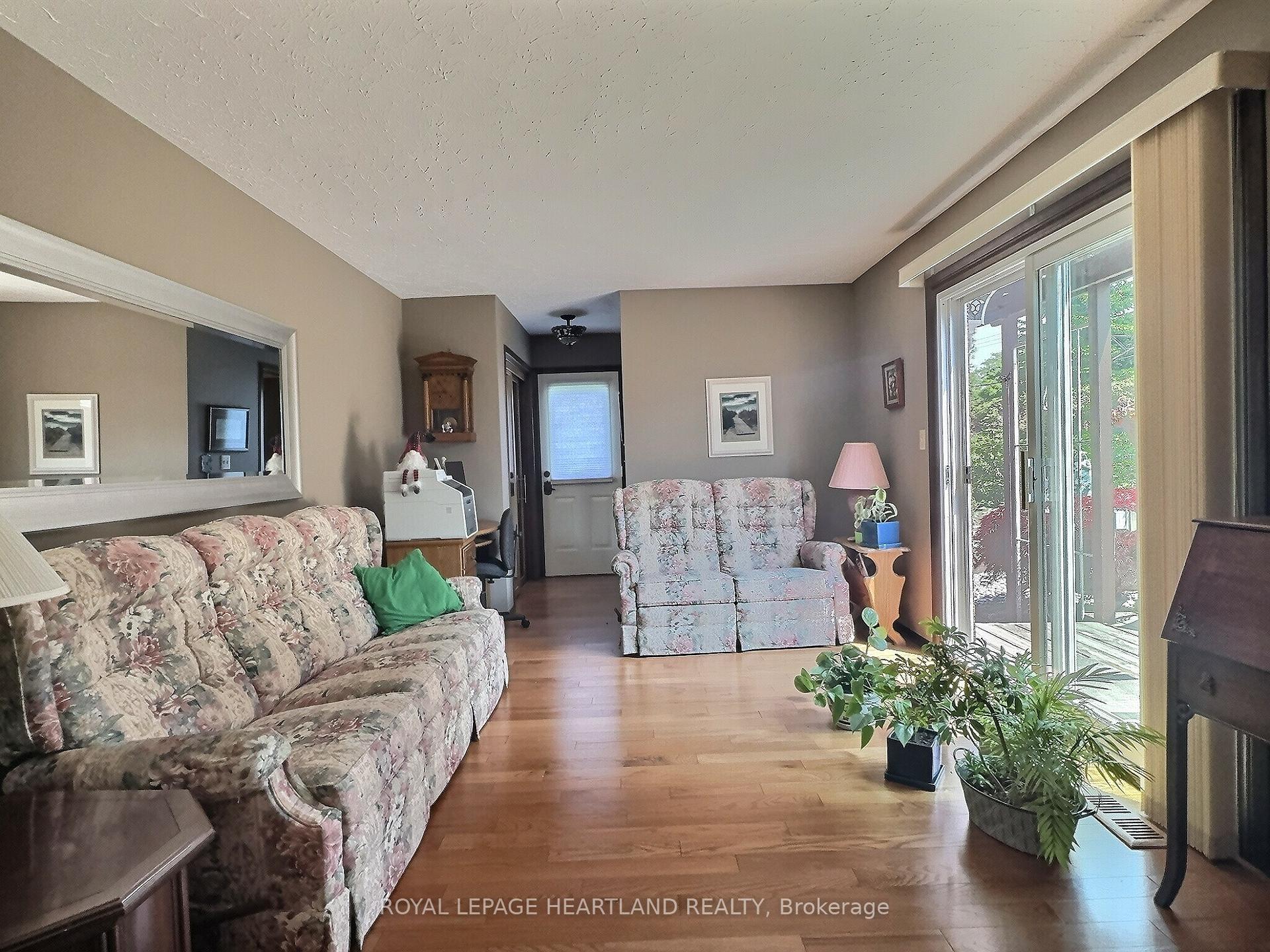 Photo 31 of 261 Churchill Drive, South Huron, Exeter — HOMEH