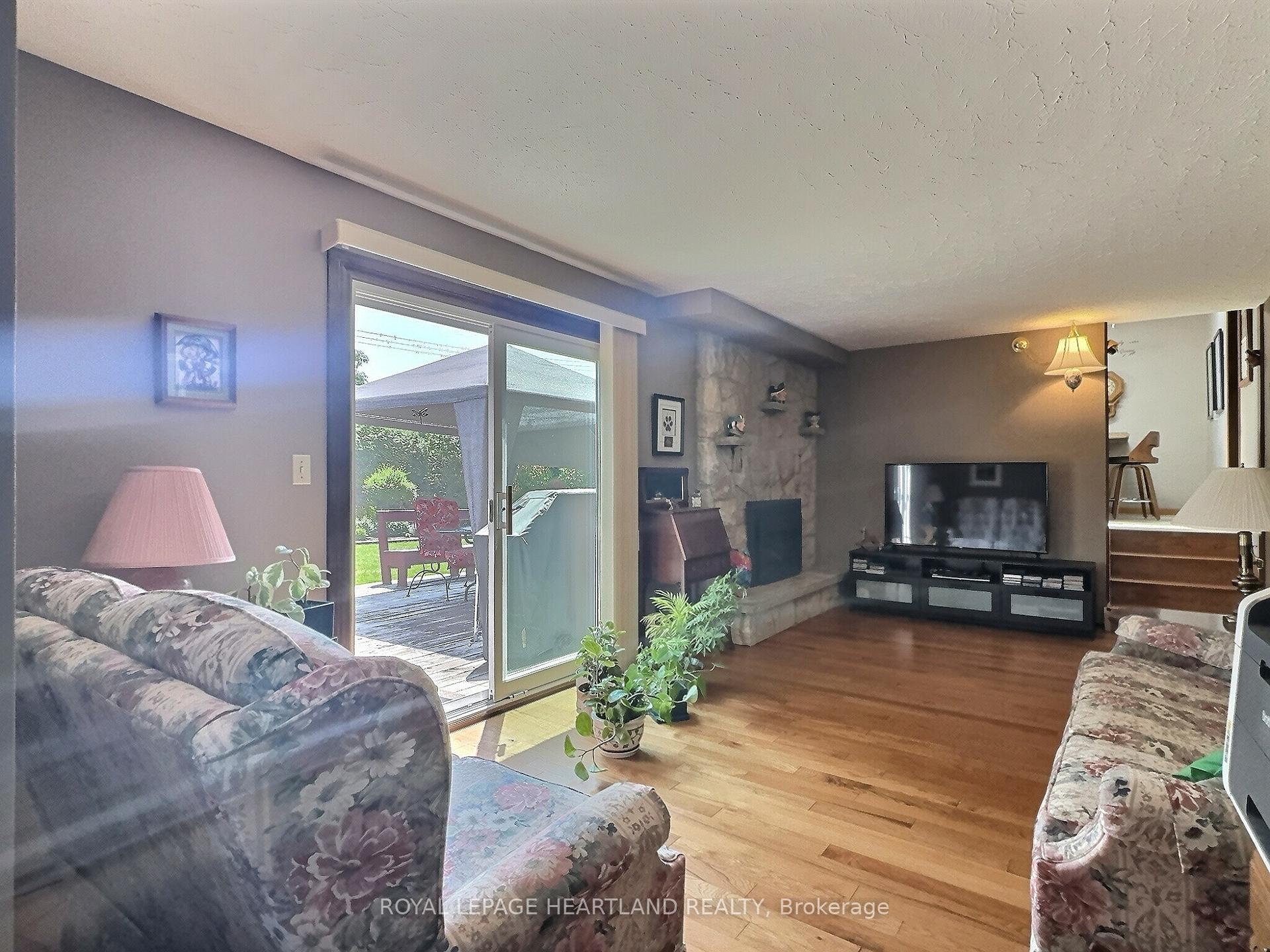 Photo 32 of 261 Churchill Drive, South Huron, Exeter — HOMEH
