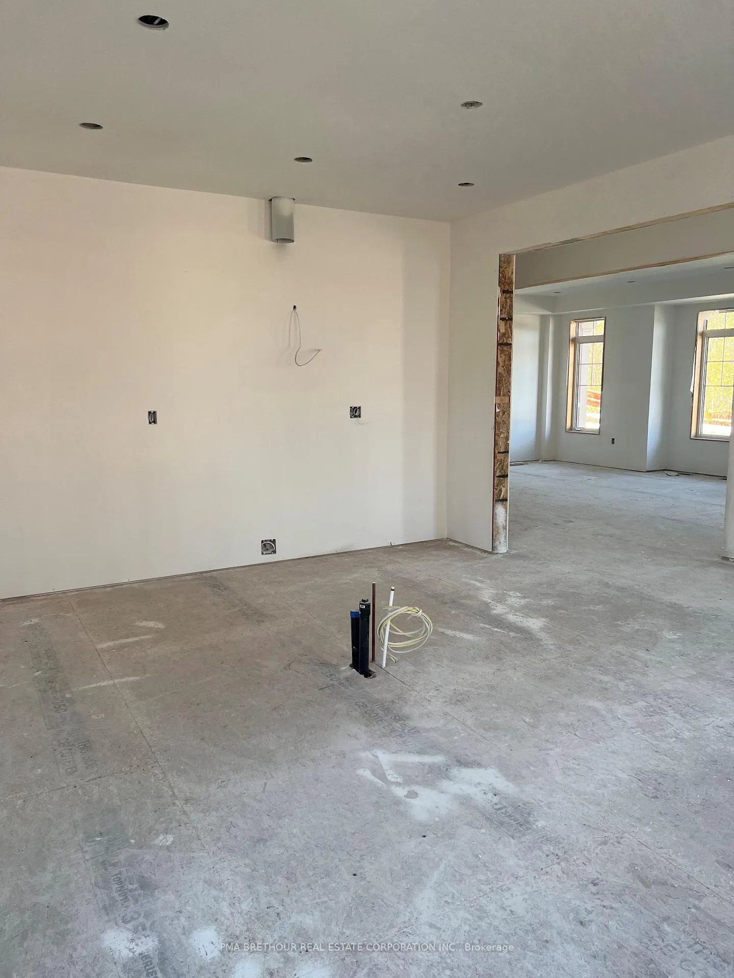 Photo 18 of 3 Holden Court, Scugog, Port Perry — HOMEH