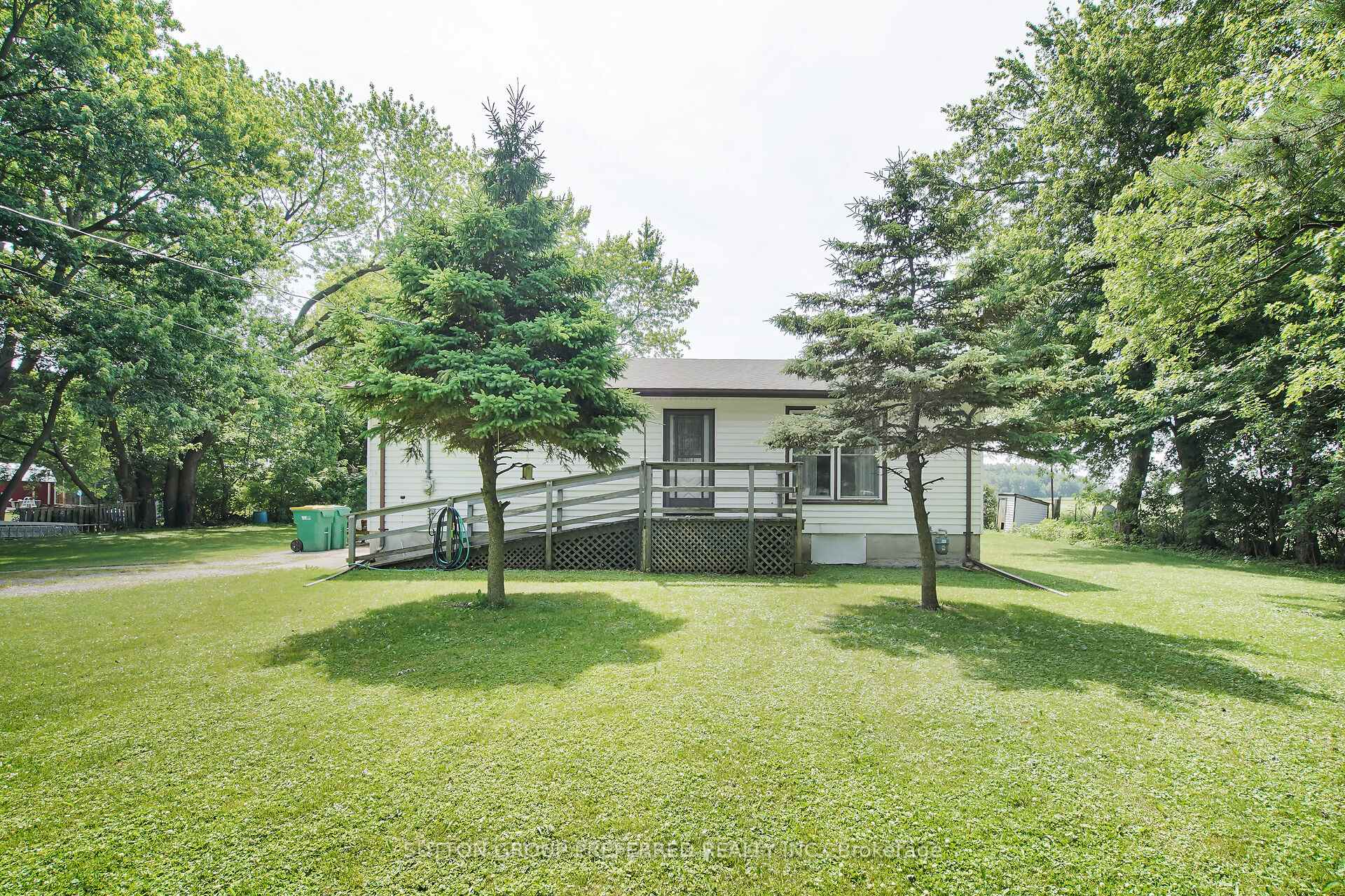 Front of 5129 Glendon Drive