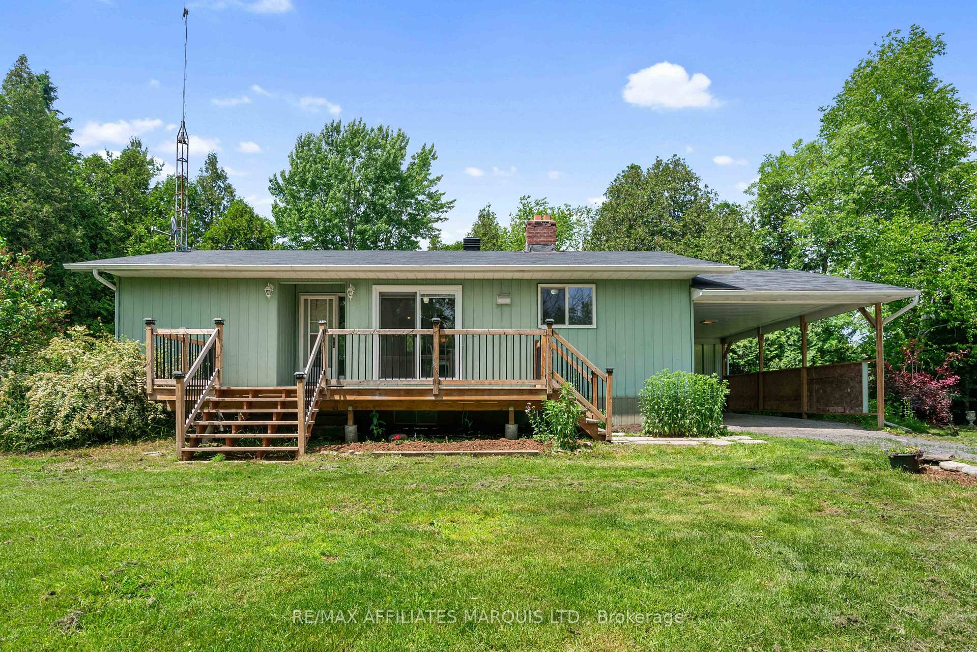 Photo 1 of 4624 Chapel Road, South Glengarry, South Glengarry (Charlottenburgh) Twp — HOMEH