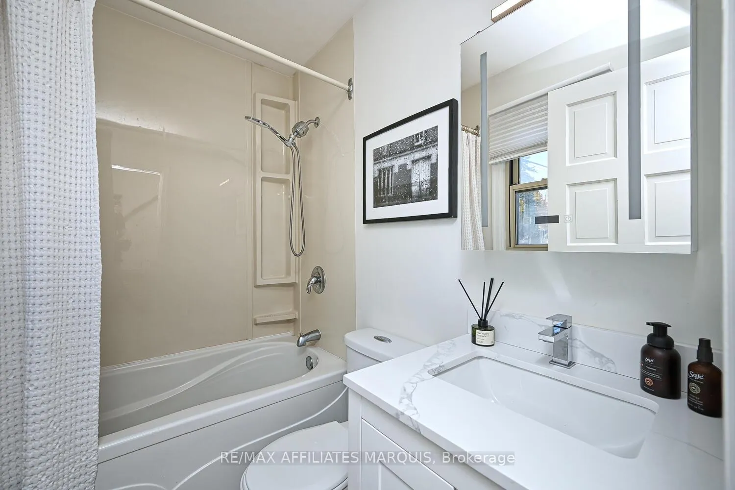 Photo 21 of 157 Elmsley Street N, Smiths Falls — HOMEH