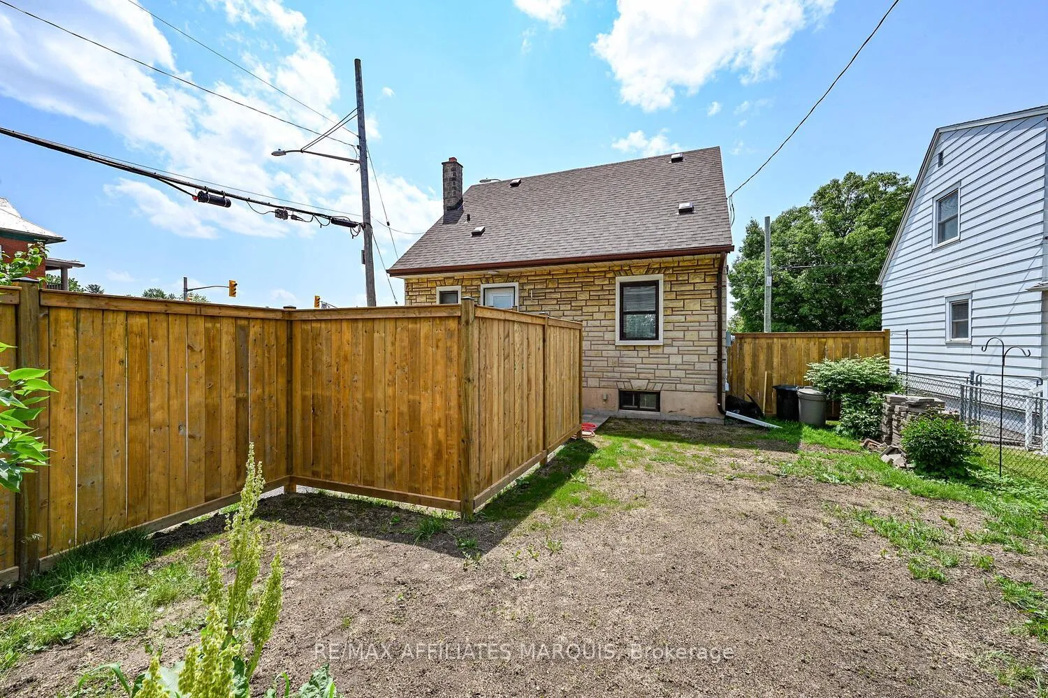 Photo 34 of 157 Elmsley Street N, Smiths Falls — HOMEH