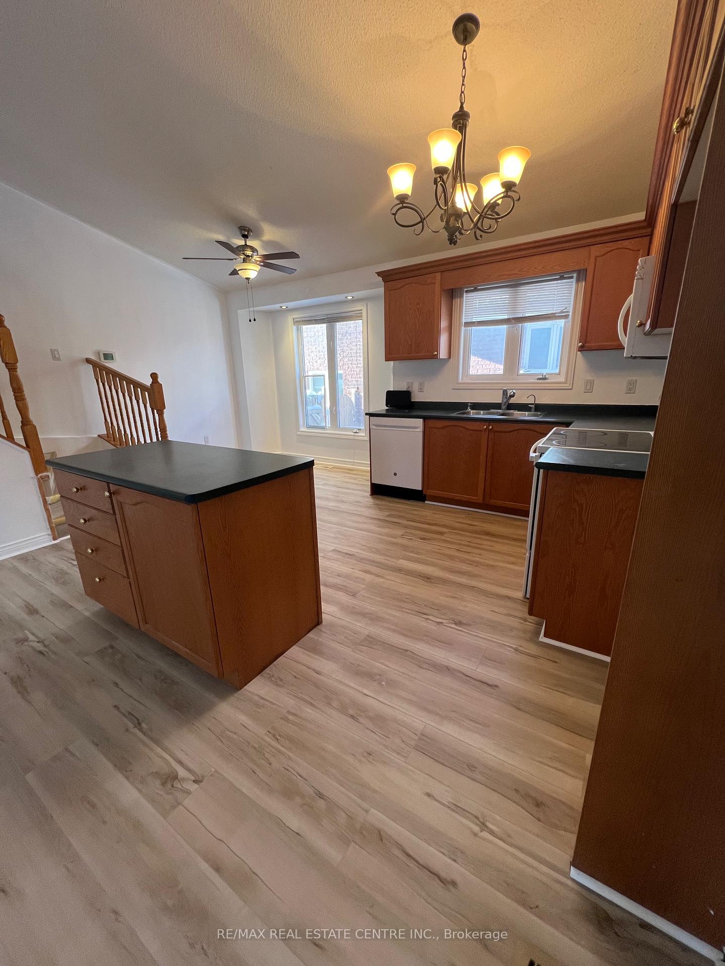 Photo 3 of 317 Longbow Street, Shelburne — HOMEH