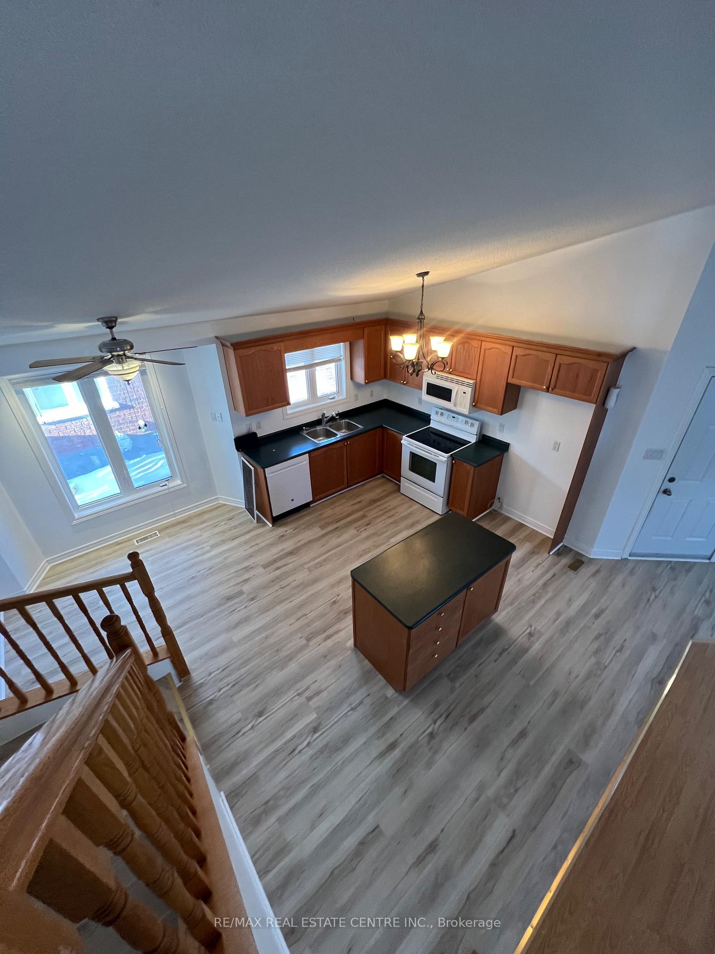Photo 4 of 317 Longbow Street, Shelburne — HOMEH