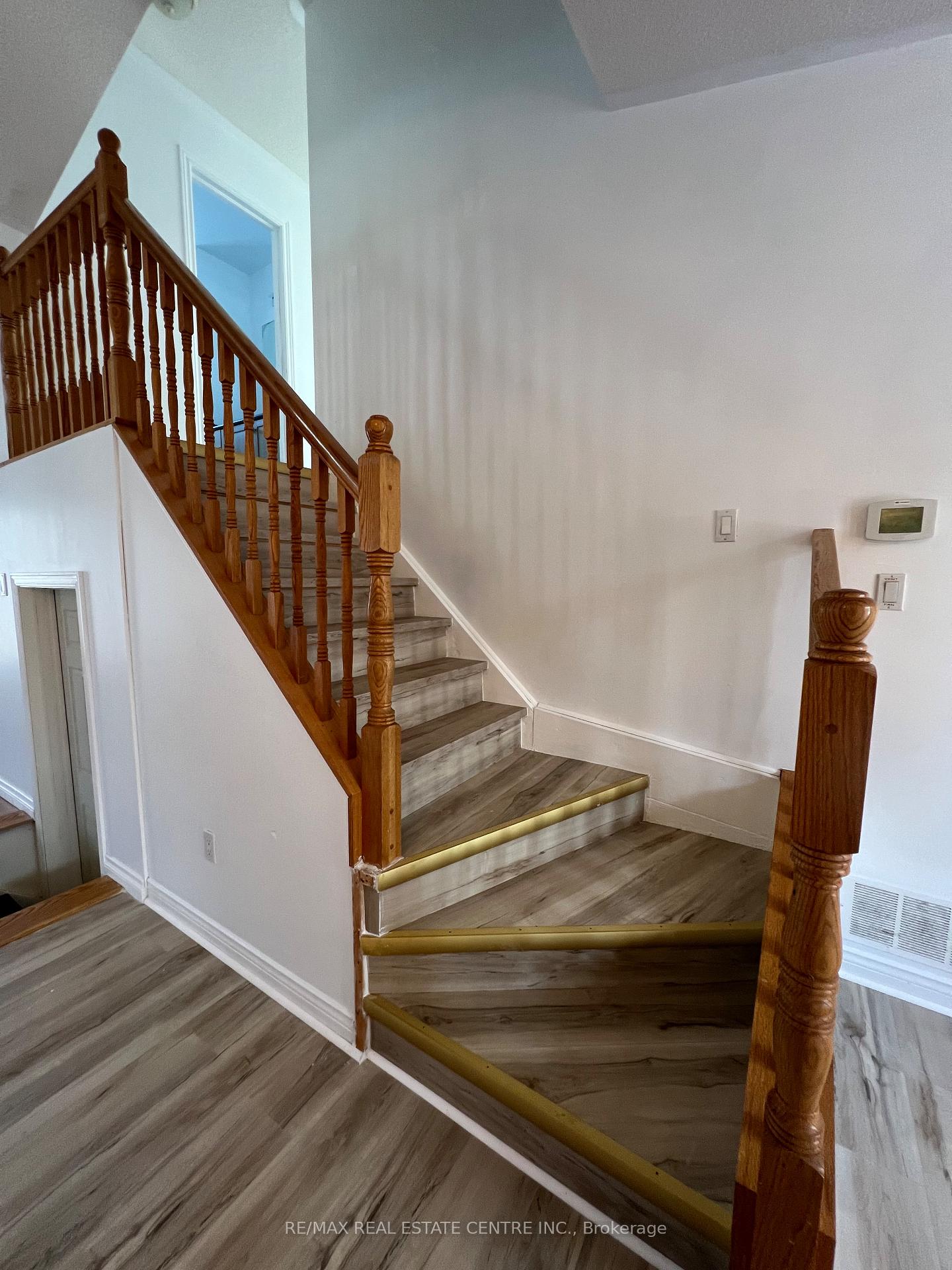 Photo 8 of 317 Longbow Street, Shelburne — HOMEH