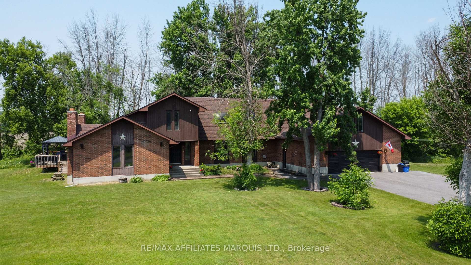 Photo 1 of 18467 Andre Street, South Glengarry, South Glengarry (Charlottenburgh) Twp — HOMEH