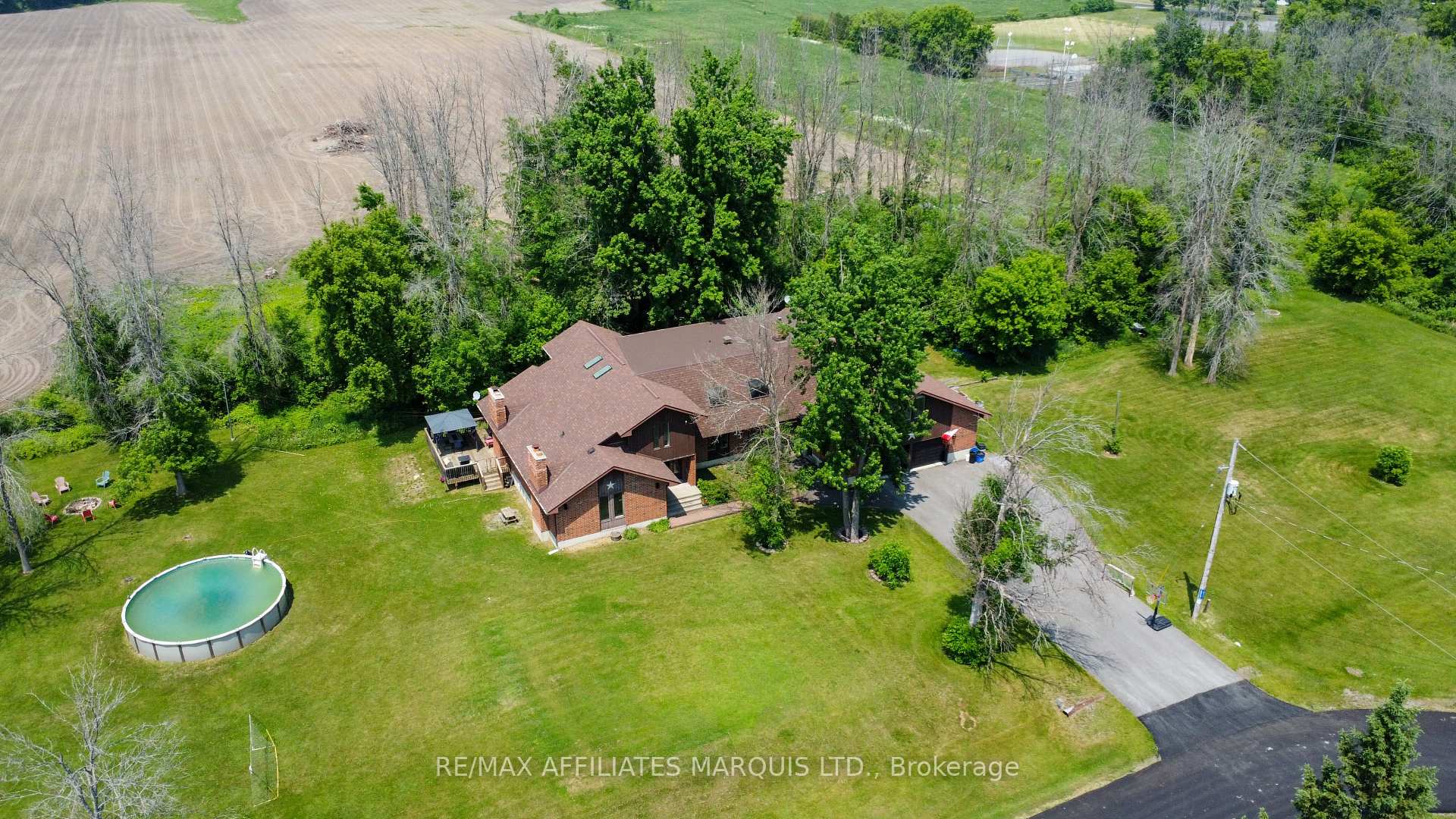 Photo 3 of 18467 Andre Street, South Glengarry, South Glengarry (Charlottenburgh) Twp — HOMEH