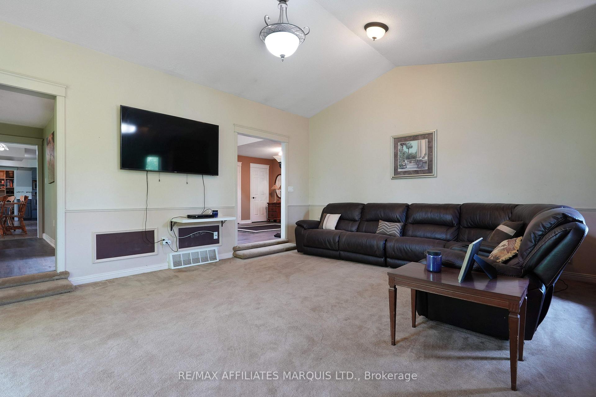 Photo 12 of 18467 Andre Street, South Glengarry, South Glengarry (Charlottenburgh) Twp — HOMEH