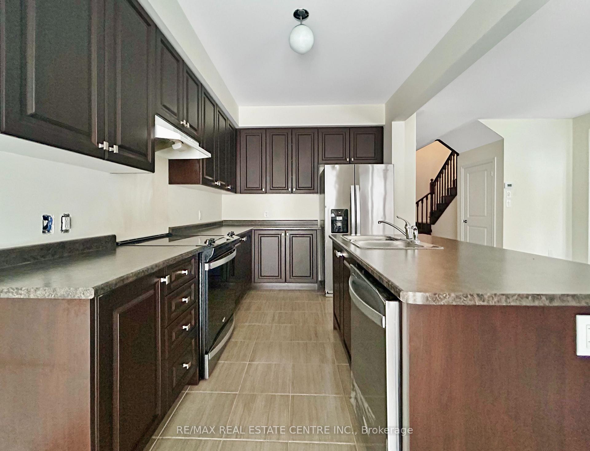 Photo 11 of 723 Potawatomi Crescent, Shelburne — HOMEH