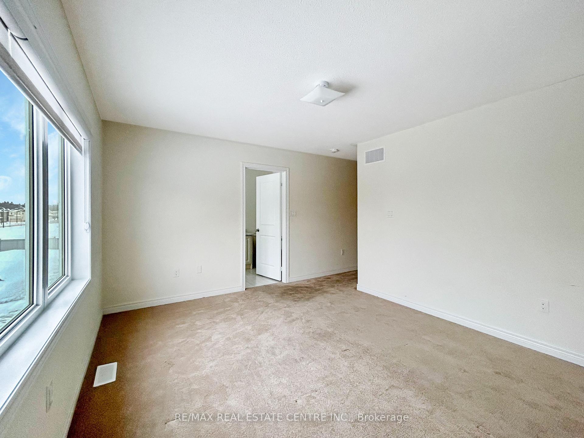 Photo 16 of 723 Potawatomi Crescent, Shelburne — HOMEH