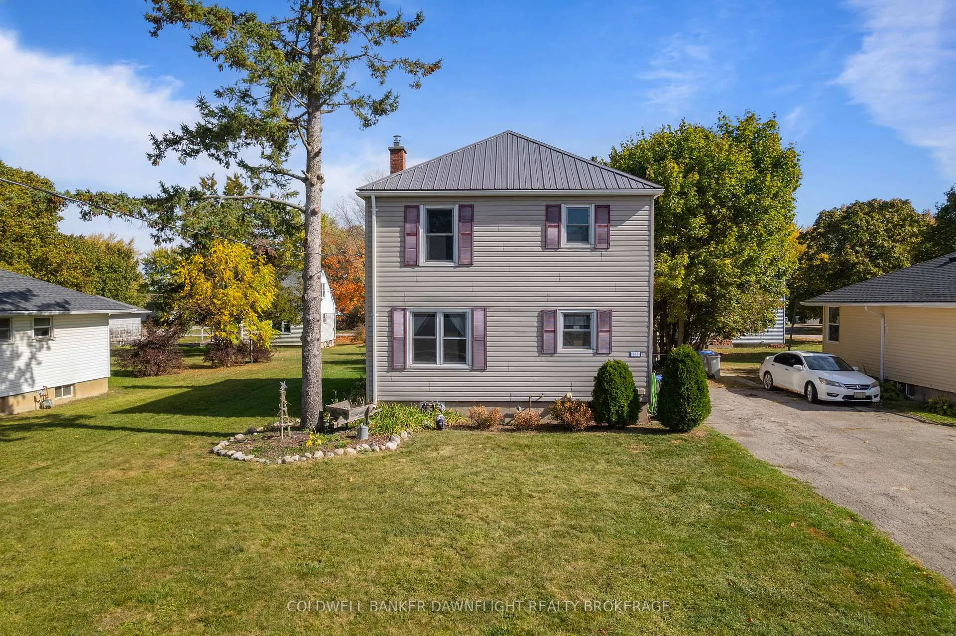 Photo 1 of 106 Kensington Crescent, South Huron, Stephen — HOMEH