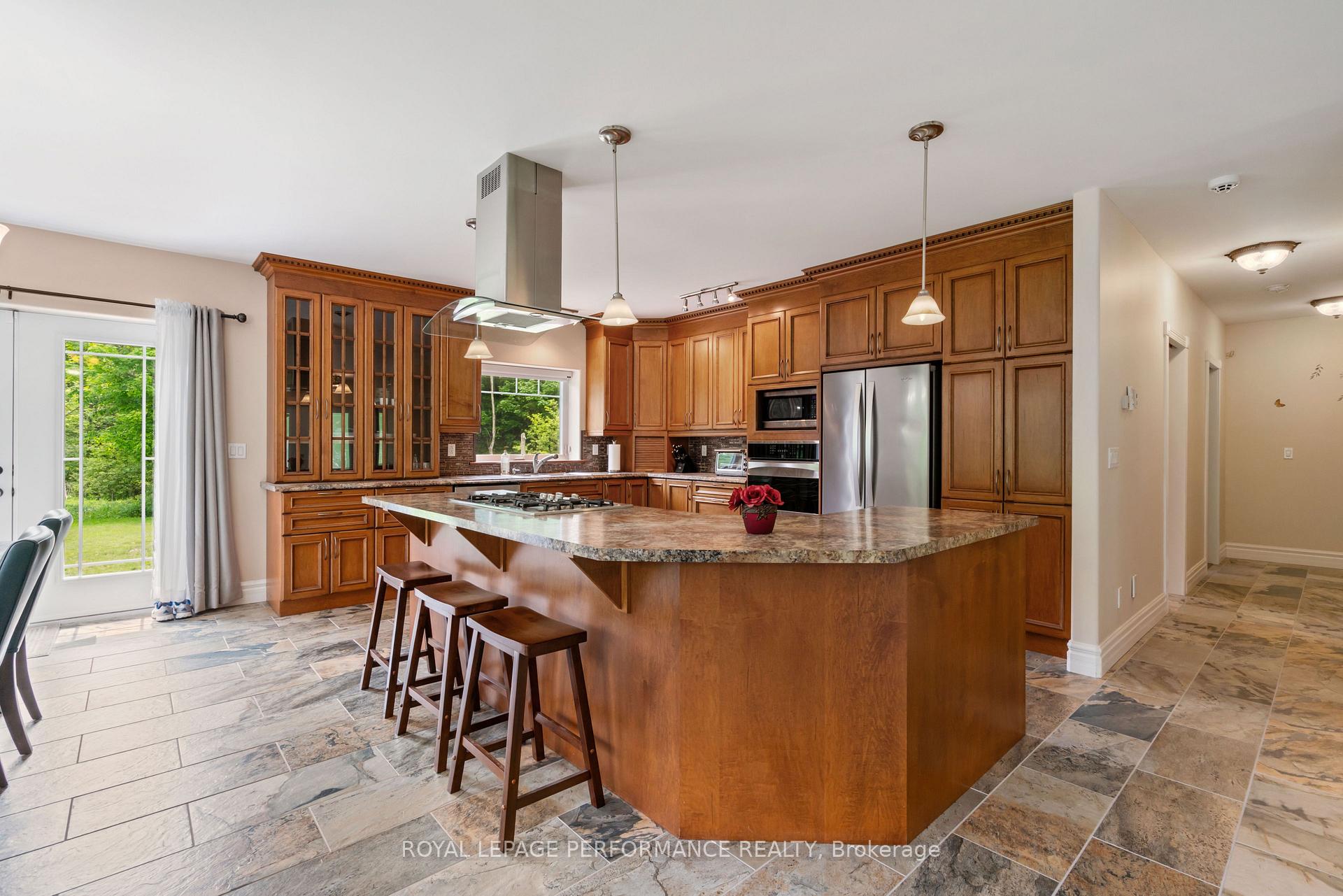 Photo 8 of 18780 Beaverbrook Road, South Glengarry, South Glengarry (Charlottenburgh) Twp — HOMEH