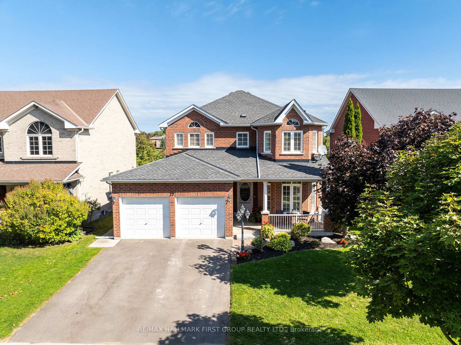 Photo 1 of 27 Robin Trail, Scugog, Port Perry — HOMEH