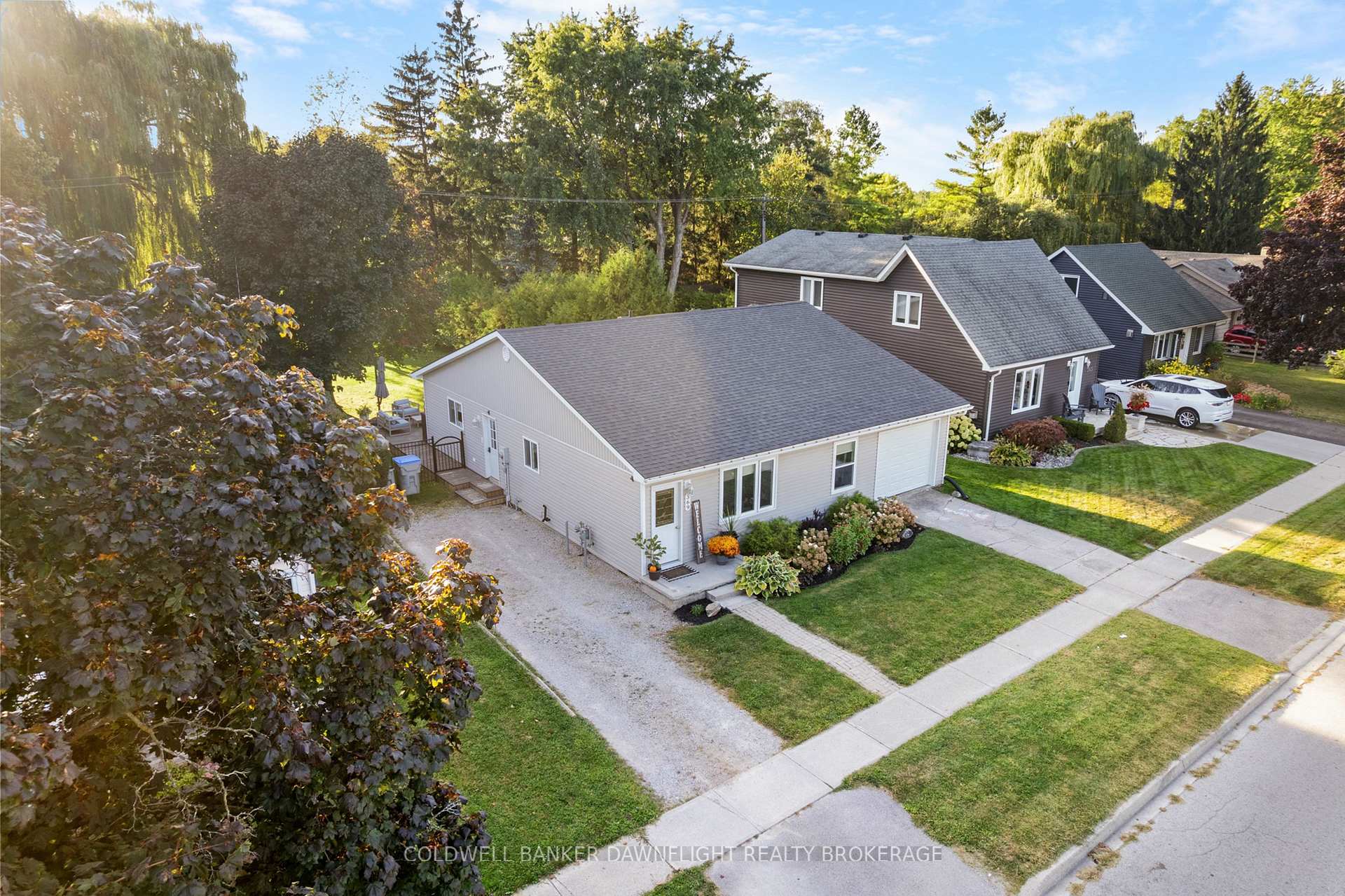 Photo 2 of 369 Marlborough Street, South Huron, Exeter — HOMEH