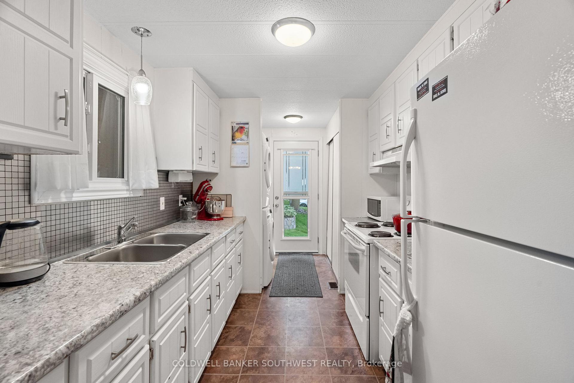Photo 17 of 265 Pebble Beach Parkway, South Huron, Stephen — HOMEH