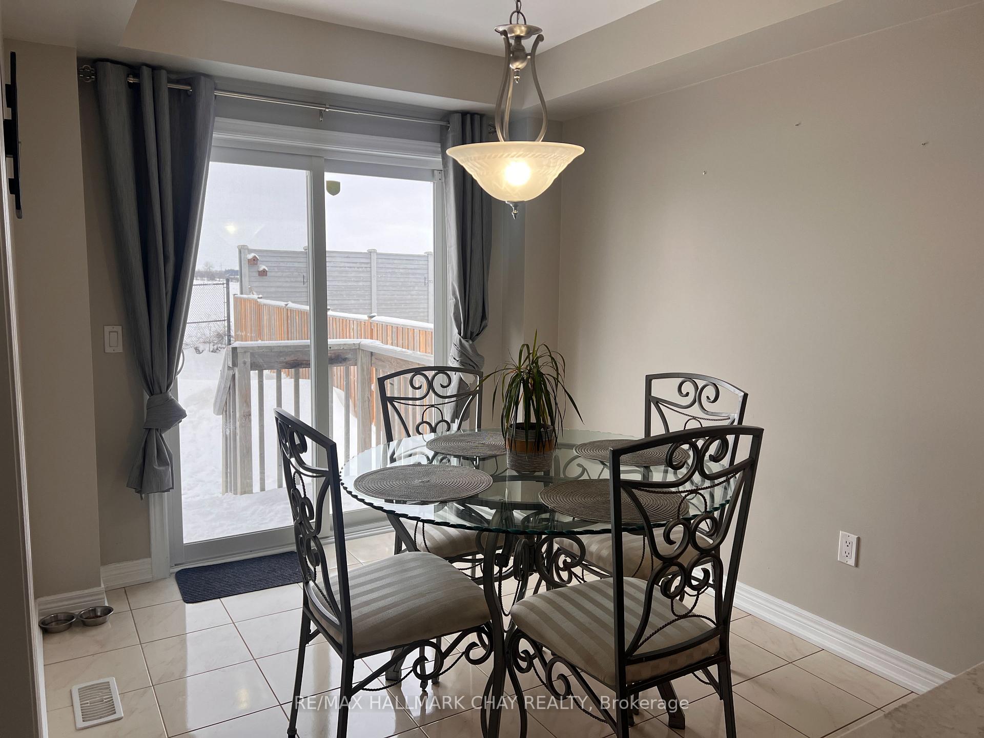 Photo 6 of 831 Cook Crescent, Shelburne — HOMEH