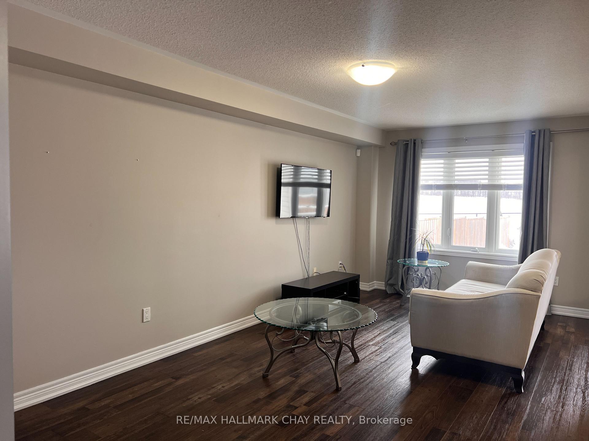 Photo 7 of 831 Cook Crescent, Shelburne — HOMEH