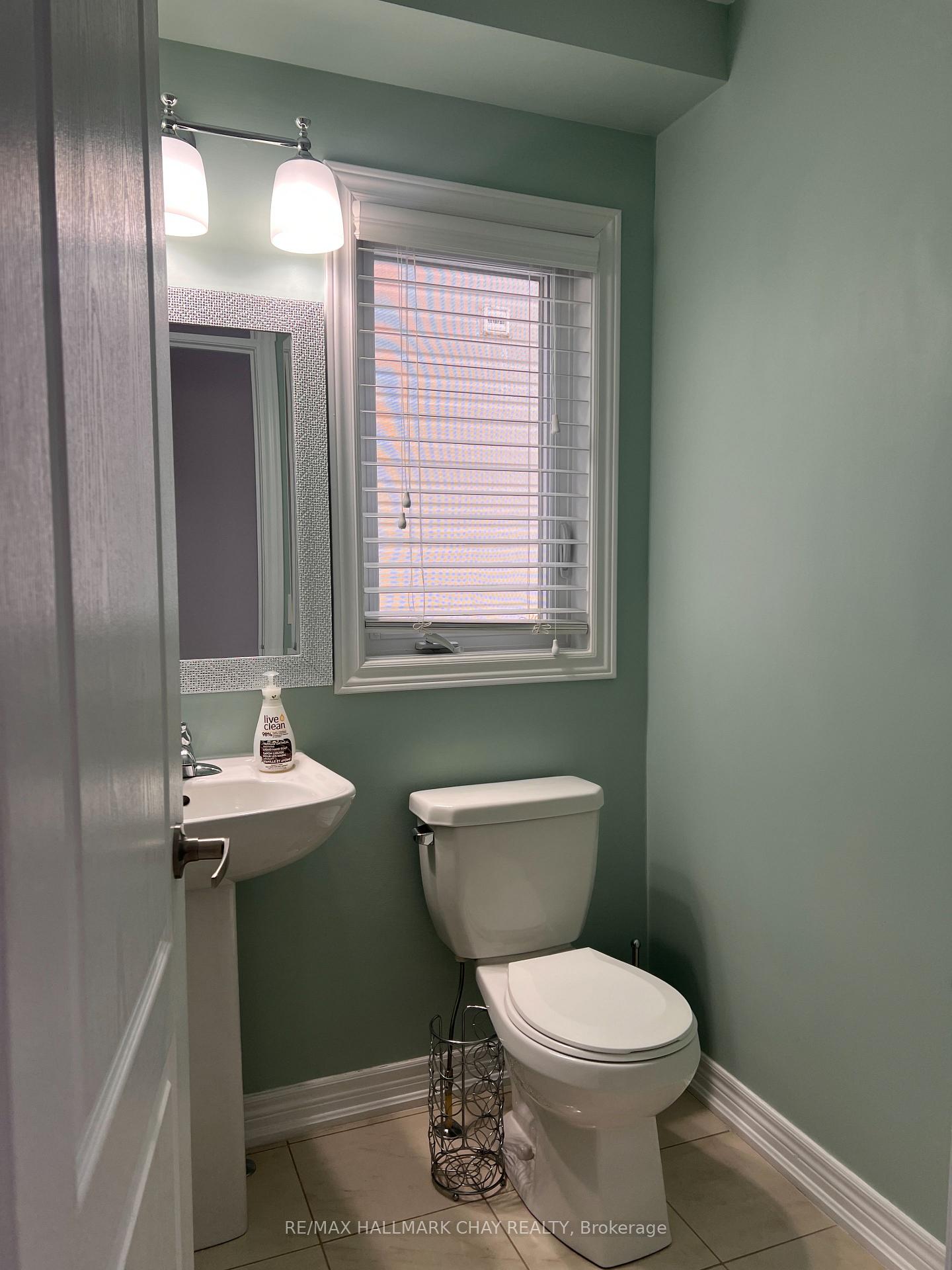 Photo 8 of 831 Cook Crescent, Shelburne — HOMEH