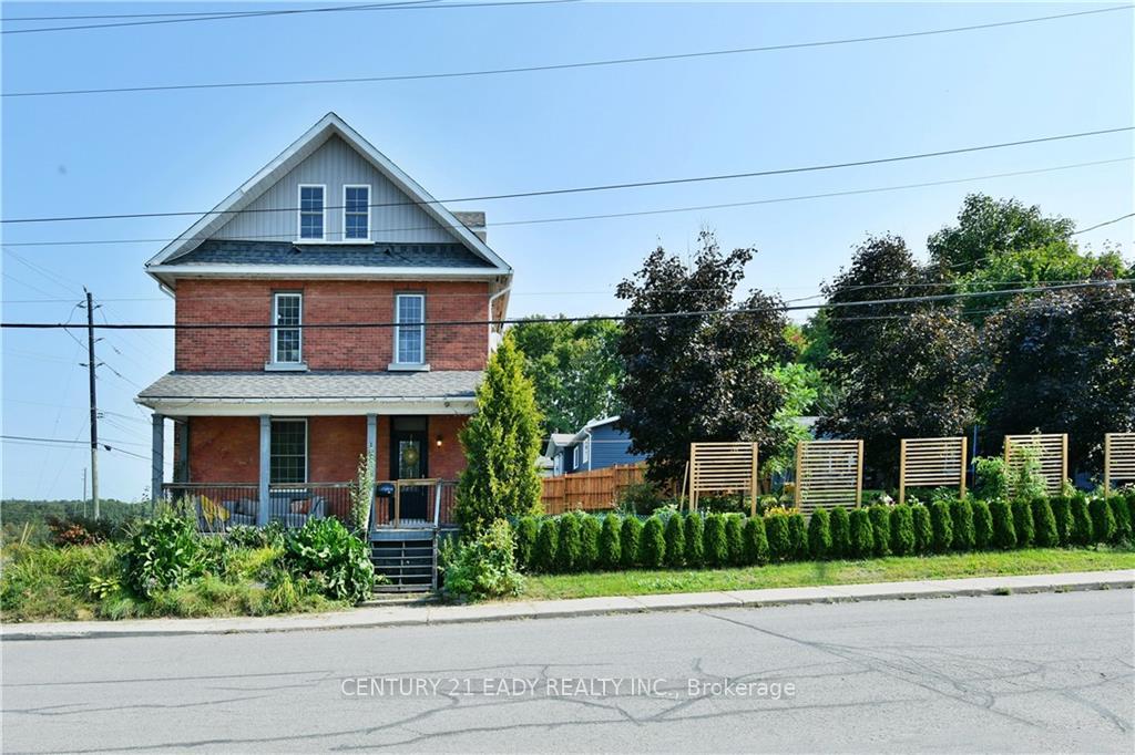 Photo 1 of 167 Raglan Street N, Renfrew — HOMEH
