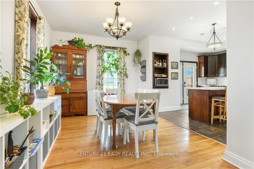 Photo 6 of 167 Raglan Street N, Renfrew — HOMEH