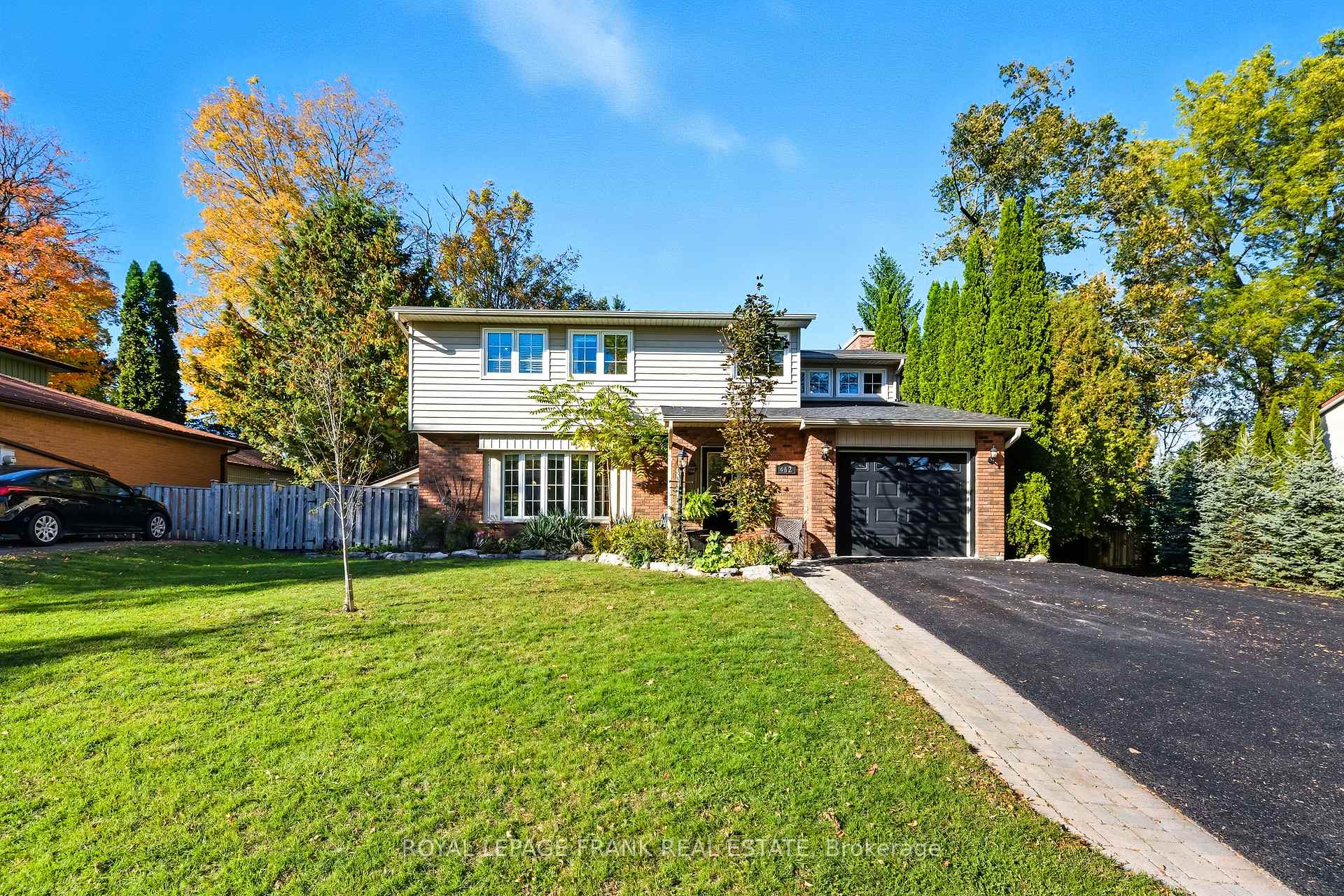 Photo 2 of 462 Kent Street, Scugog, Port Perry — HOMEH