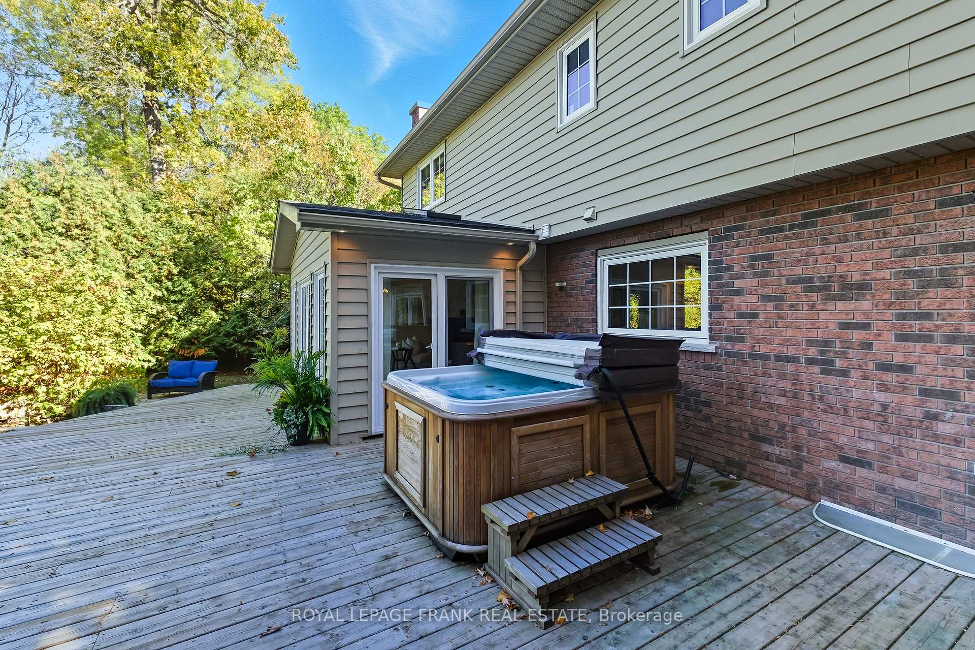Photo 26 of 462 Kent Street, Scugog, Port Perry — HOMEH