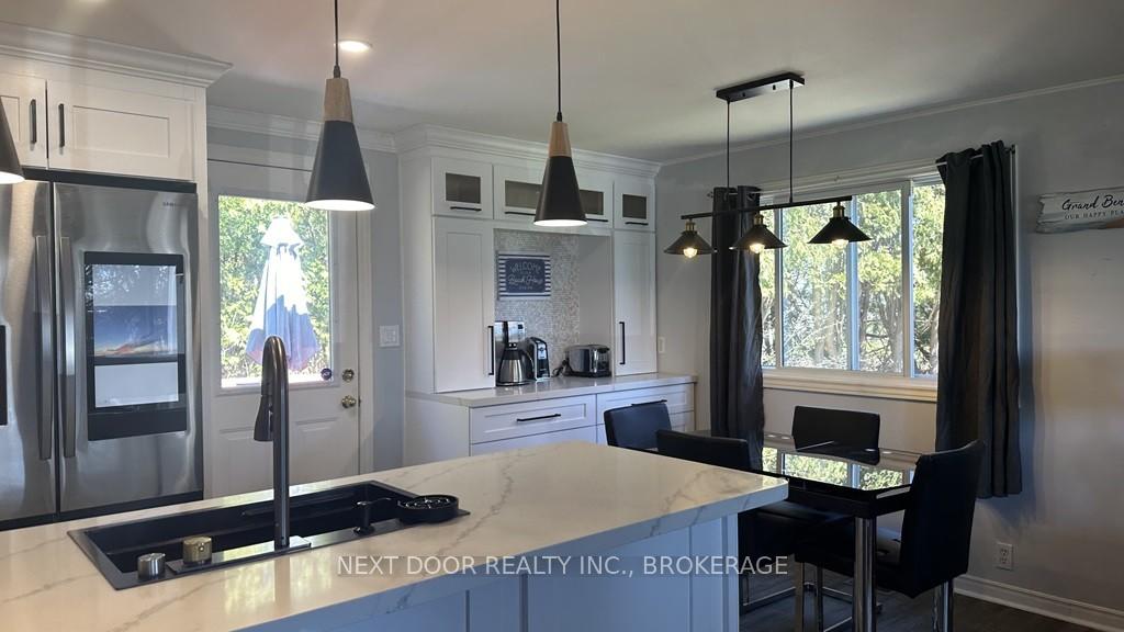 Photo 8 of 2 Pebble Beach Parkway, South Huron, Stephen — HOMEH