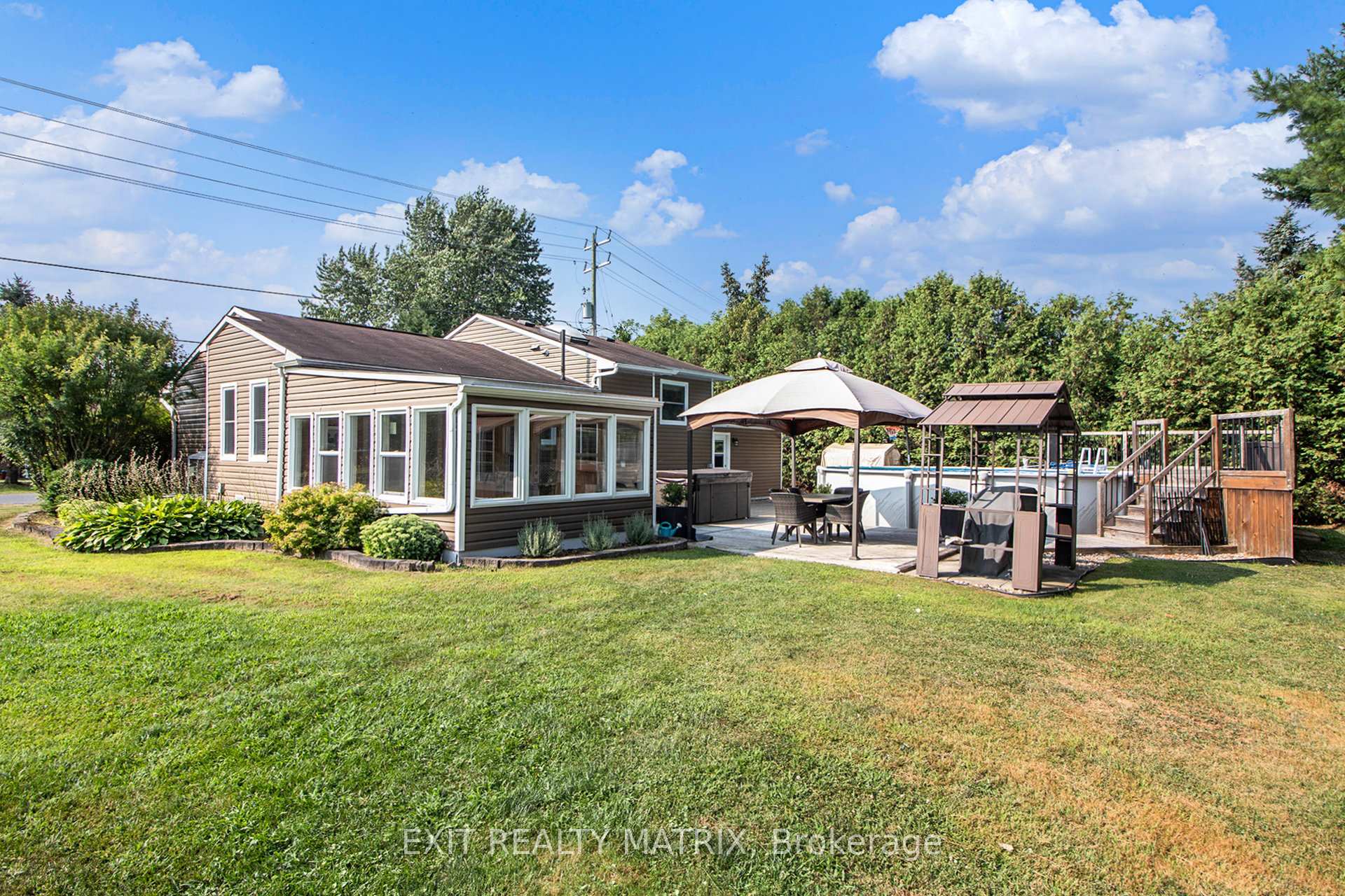 Photo 20 of 24 Ste Therese Boulevard, Embrun — HOMEH