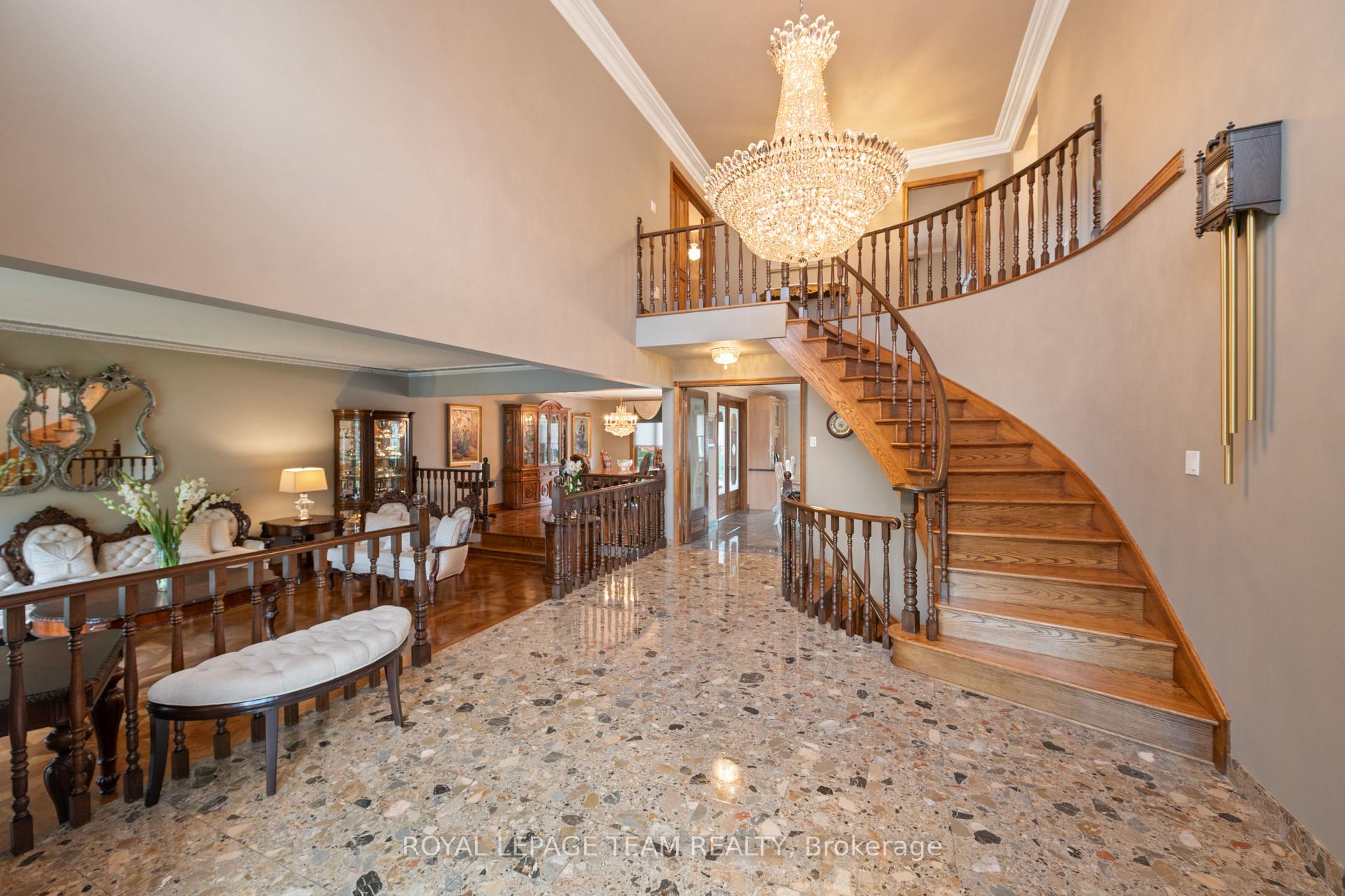 Photo 9 of 16 Jeremiah Place, Ottawa, Sheahan Estates/Trend Village — HOMEH