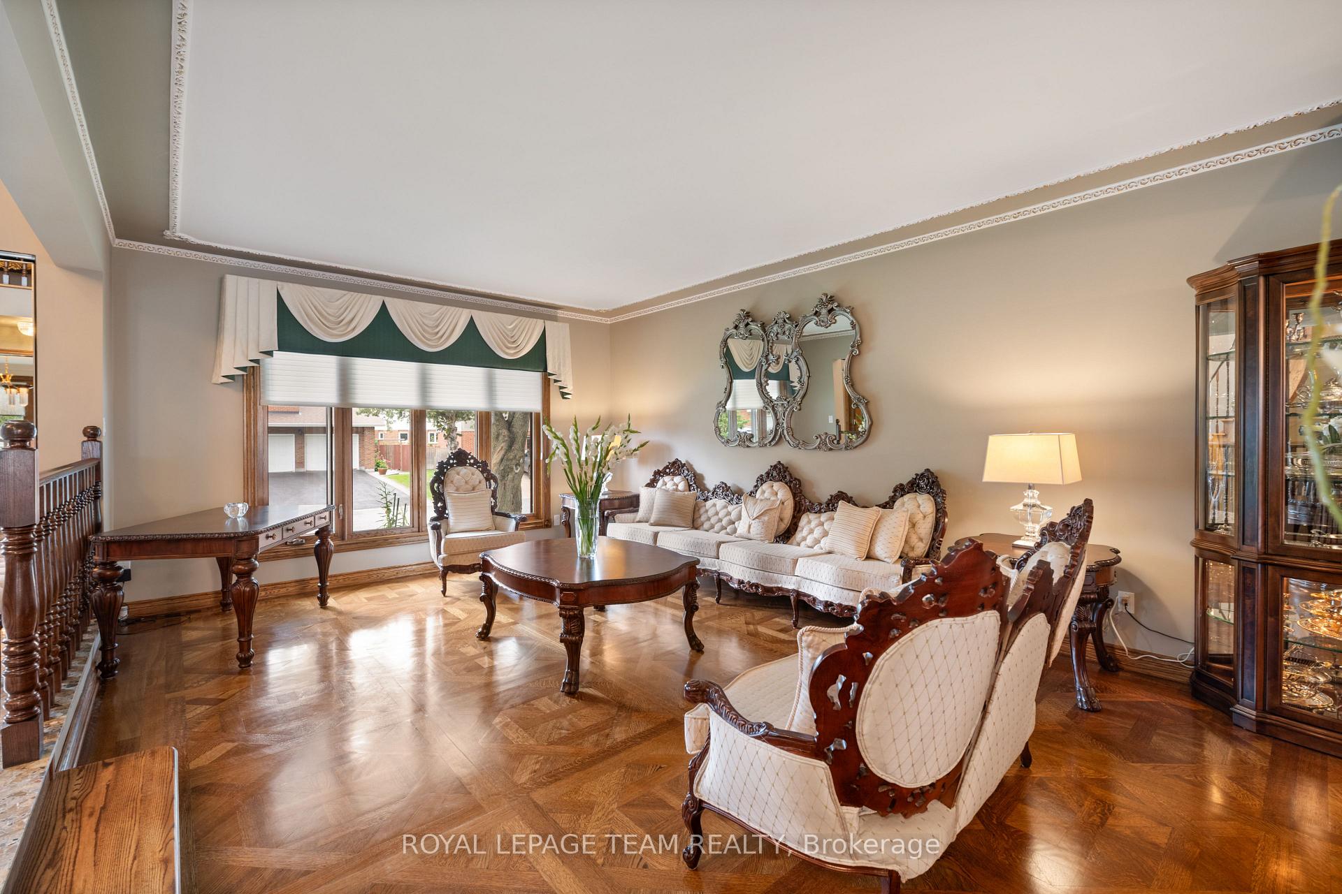 Photo 14 of 16 Jeremiah Place, Ottawa, Sheahan Estates/Trend Village — HOMEH