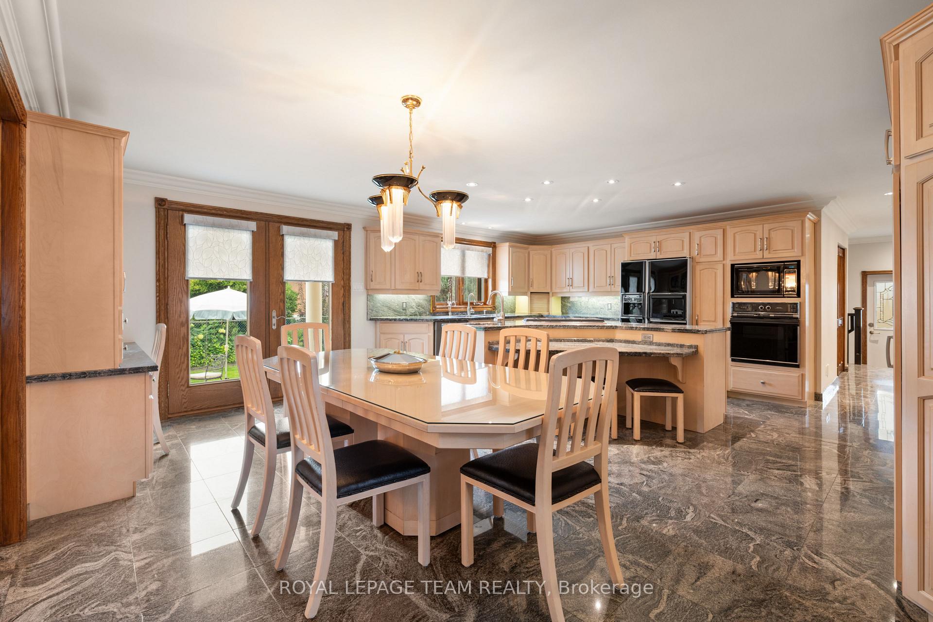 Photo 19 of 16 Jeremiah Place, Ottawa, Sheahan Estates/Trend Village — HOMEH