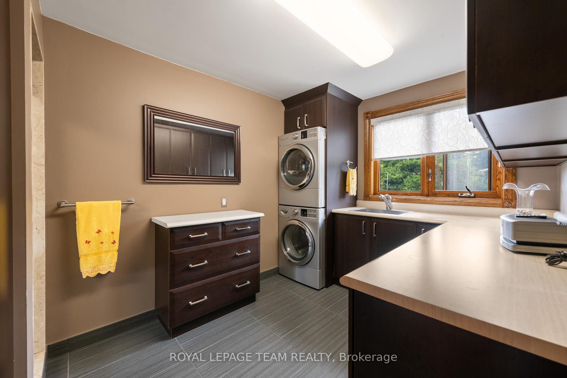 Photo 26 of 16 Jeremiah Place, Ottawa, Sheahan Estates/Trend Village — HOMEH