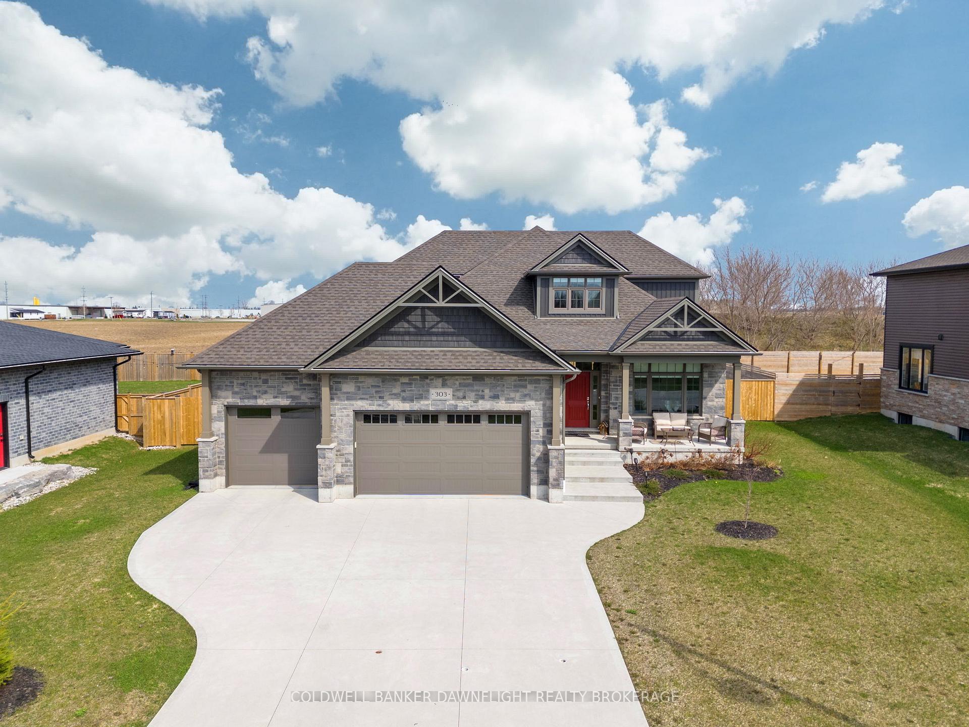 Photo 1 of 303 Hazelton Lane, South Huron, Exeter — HOMEH