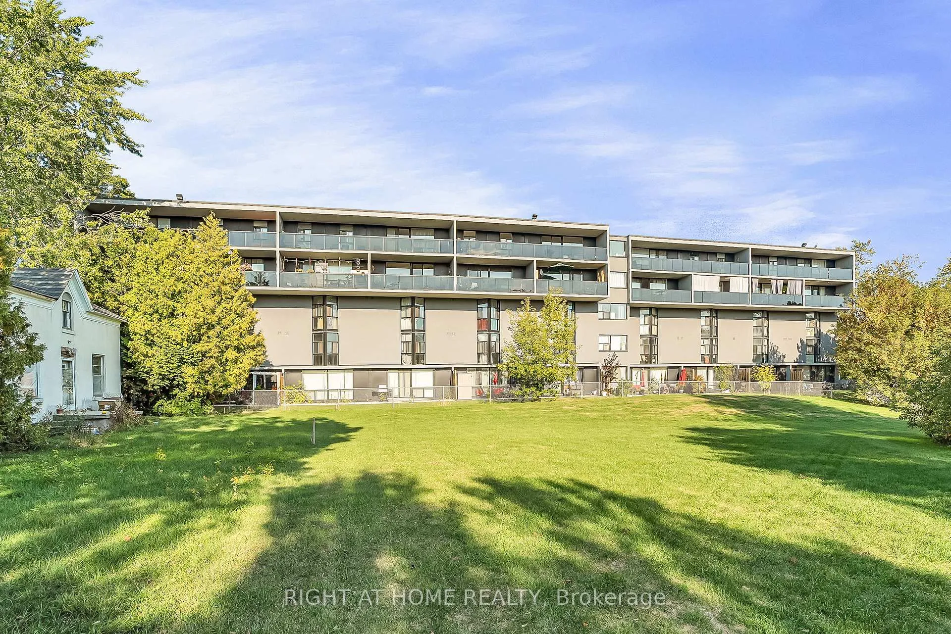 Photo 12 of Unit 110, 454 Centre Street S, Oshawa, Central — HOMEH