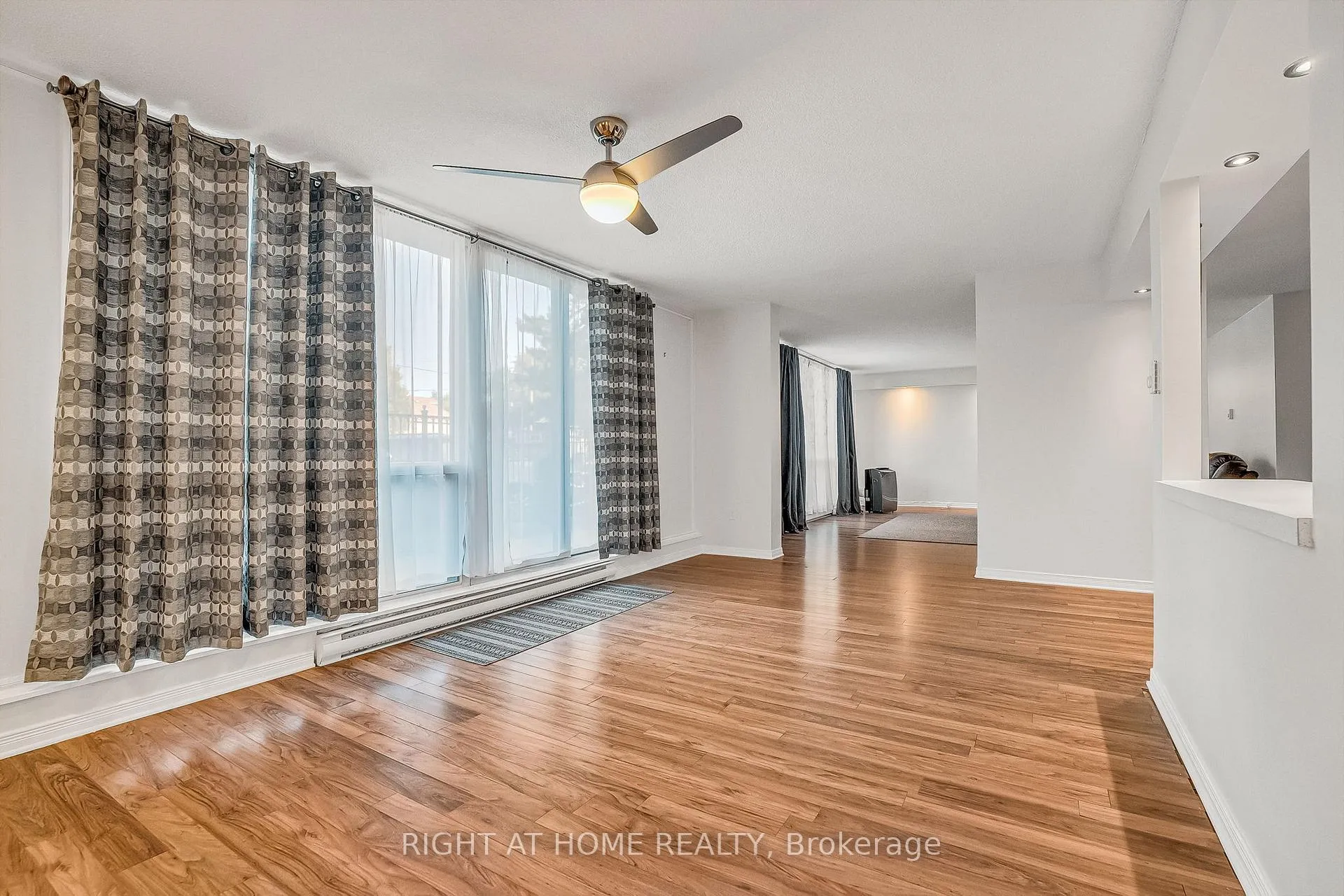 Photo 31 of Unit 110, 454 Centre Street S, Oshawa, Central — HOMEH