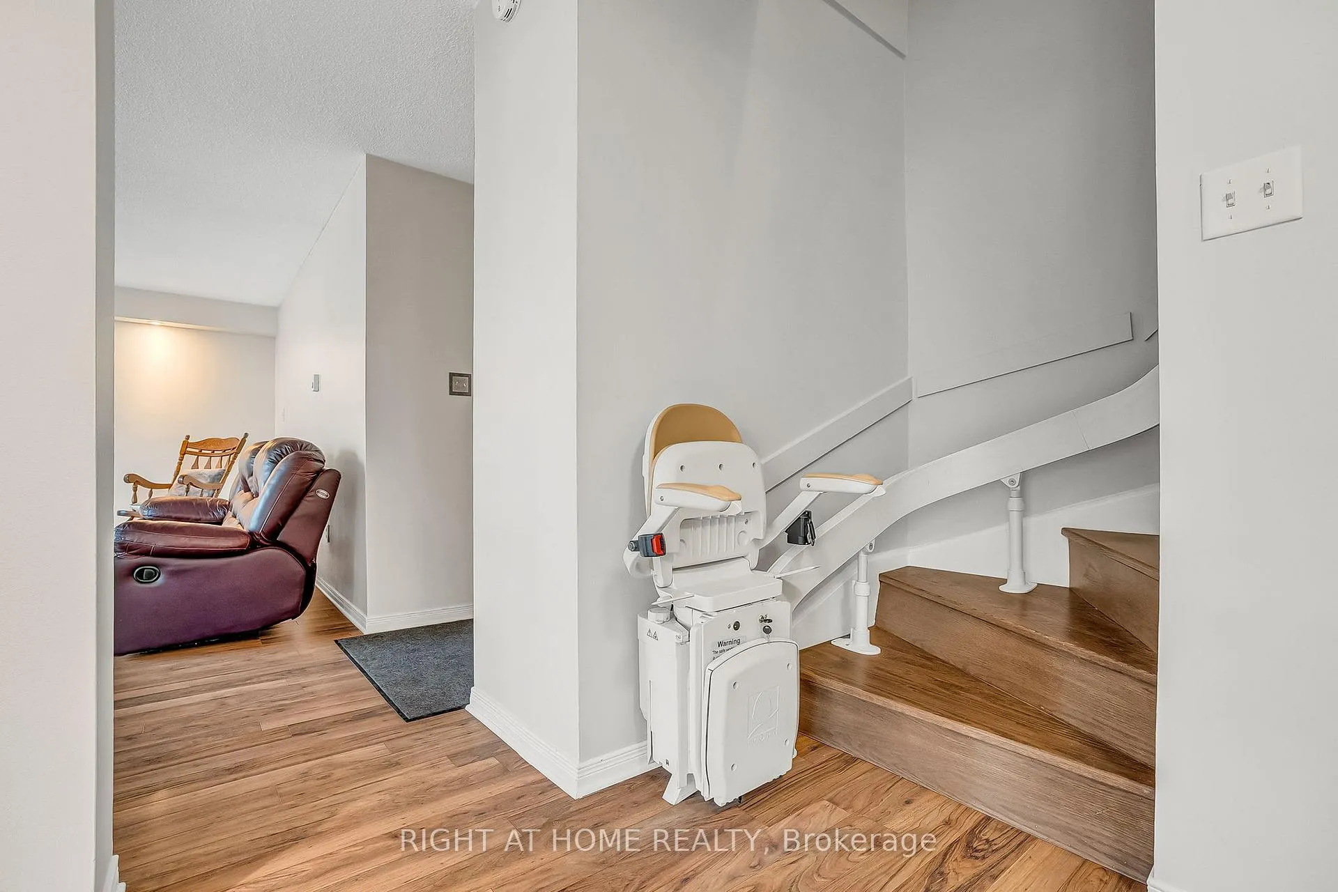 Photo 41 of Unit 110, 454 Centre Street S, Oshawa, Central — HOMEH