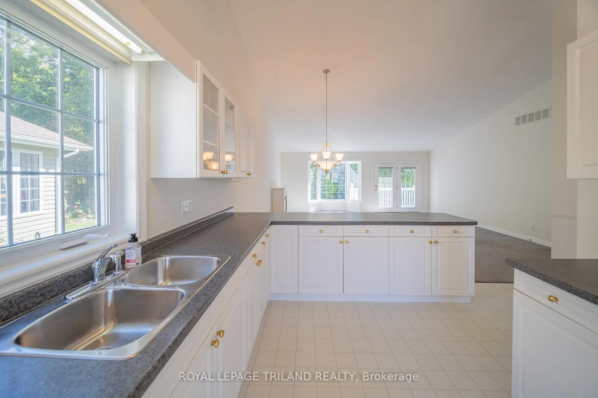 Photo 20 of 355 Shannon Boulevard, South Huron, Stephen — HOMEH