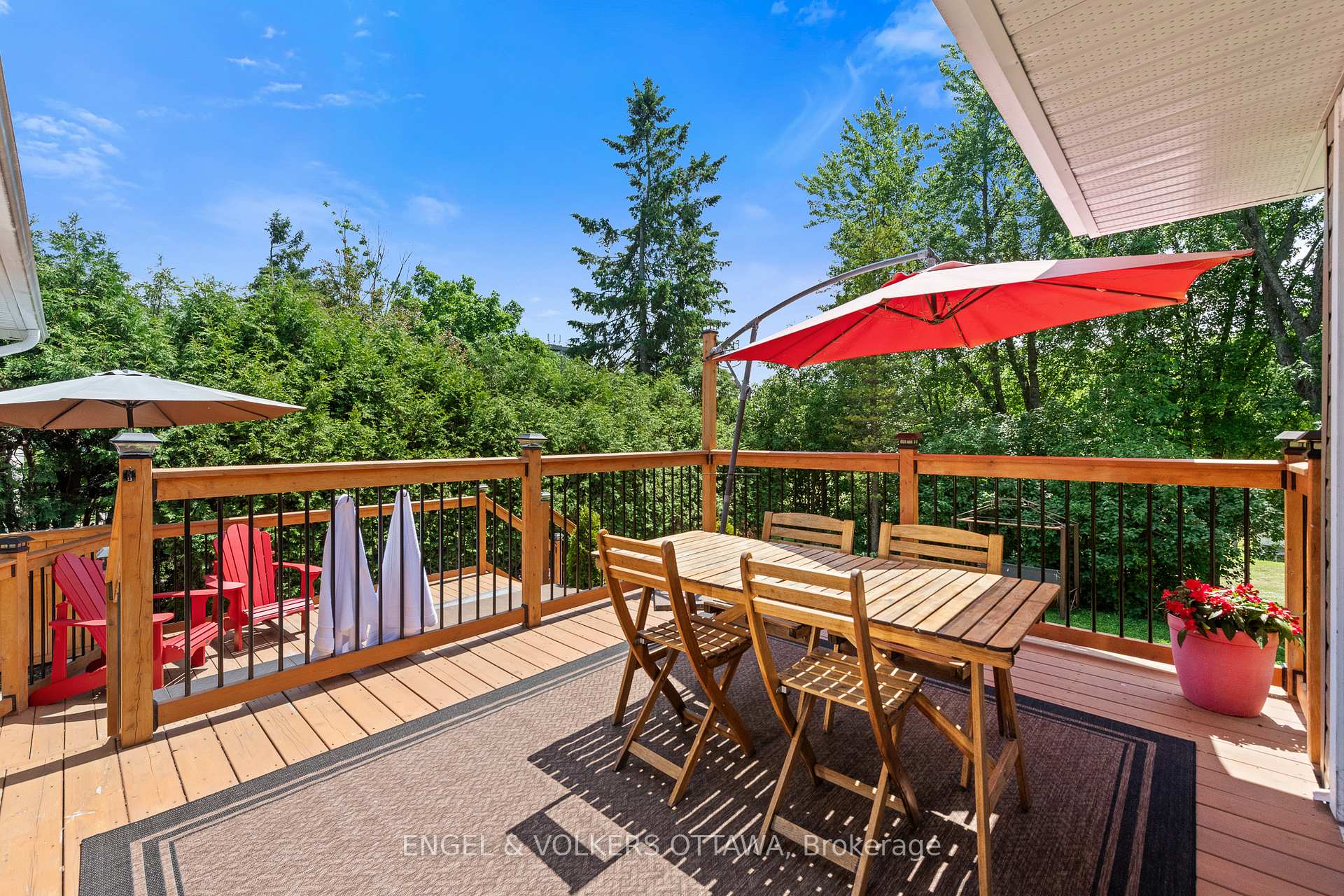 Photo 39 of 23 Dayton Crescent, Ottawa, Leslie Park — HOMEH