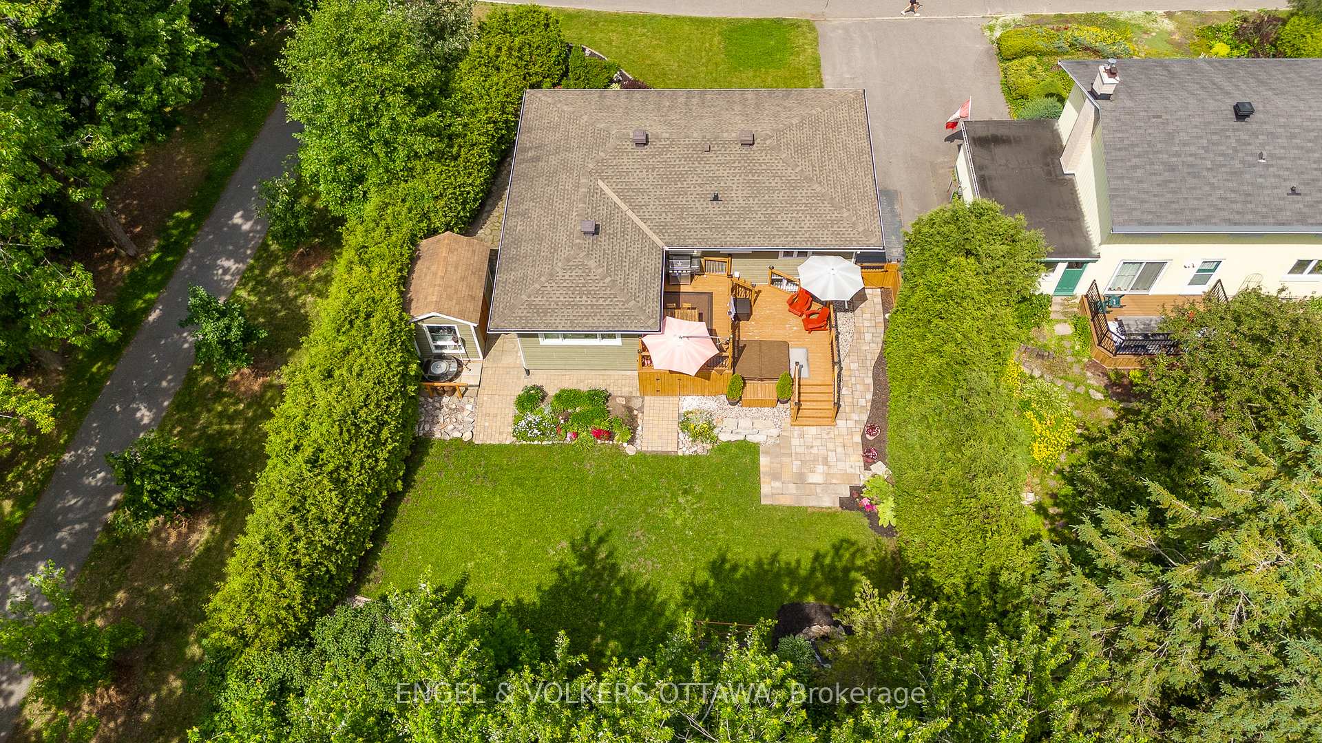 Photo 43 of 23 Dayton Crescent, Ottawa, Leslie Park — HOMEH