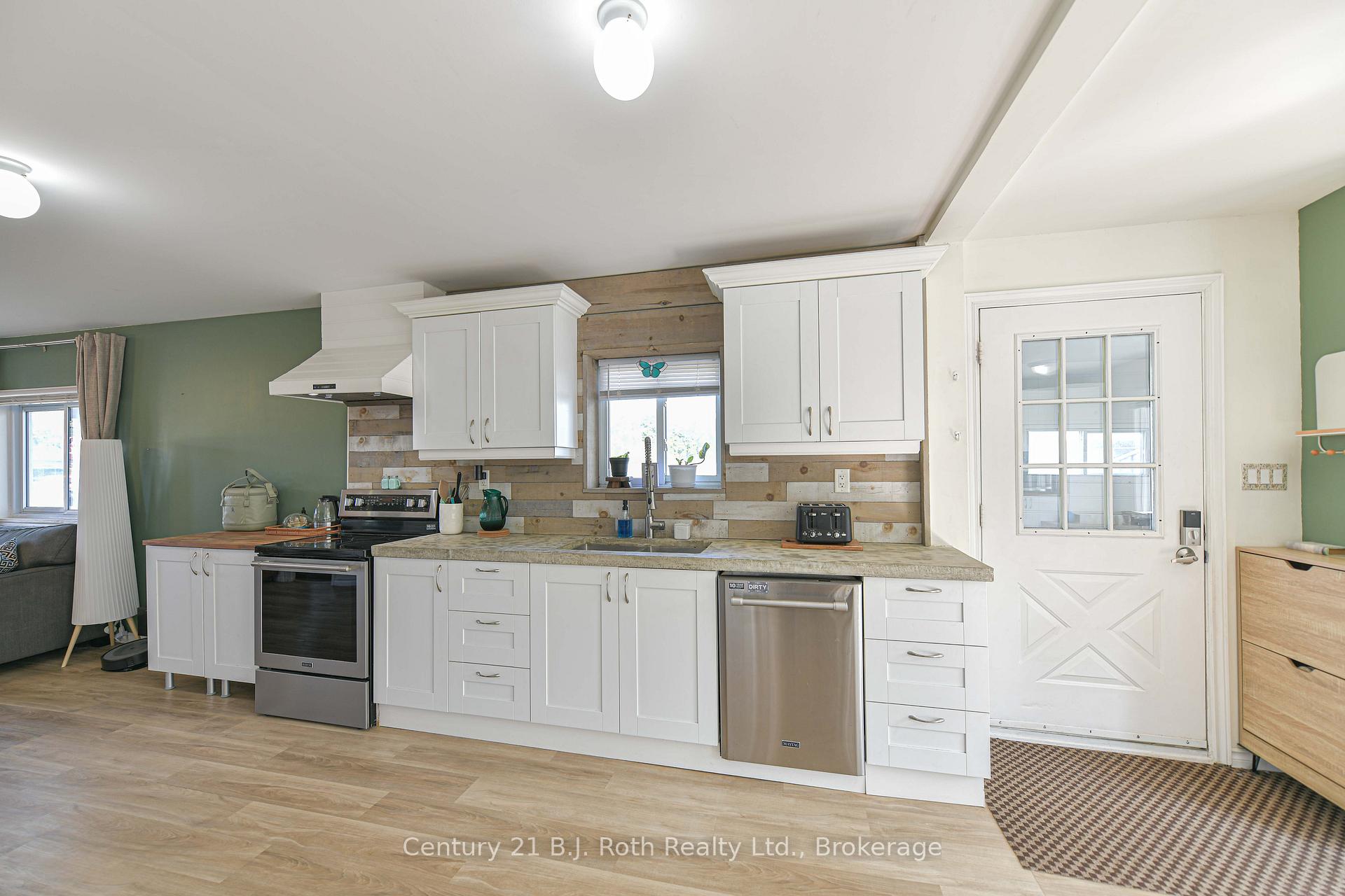 Photo 38 of 8441 11 Highway, Severn, Ardtrea — HOMEH