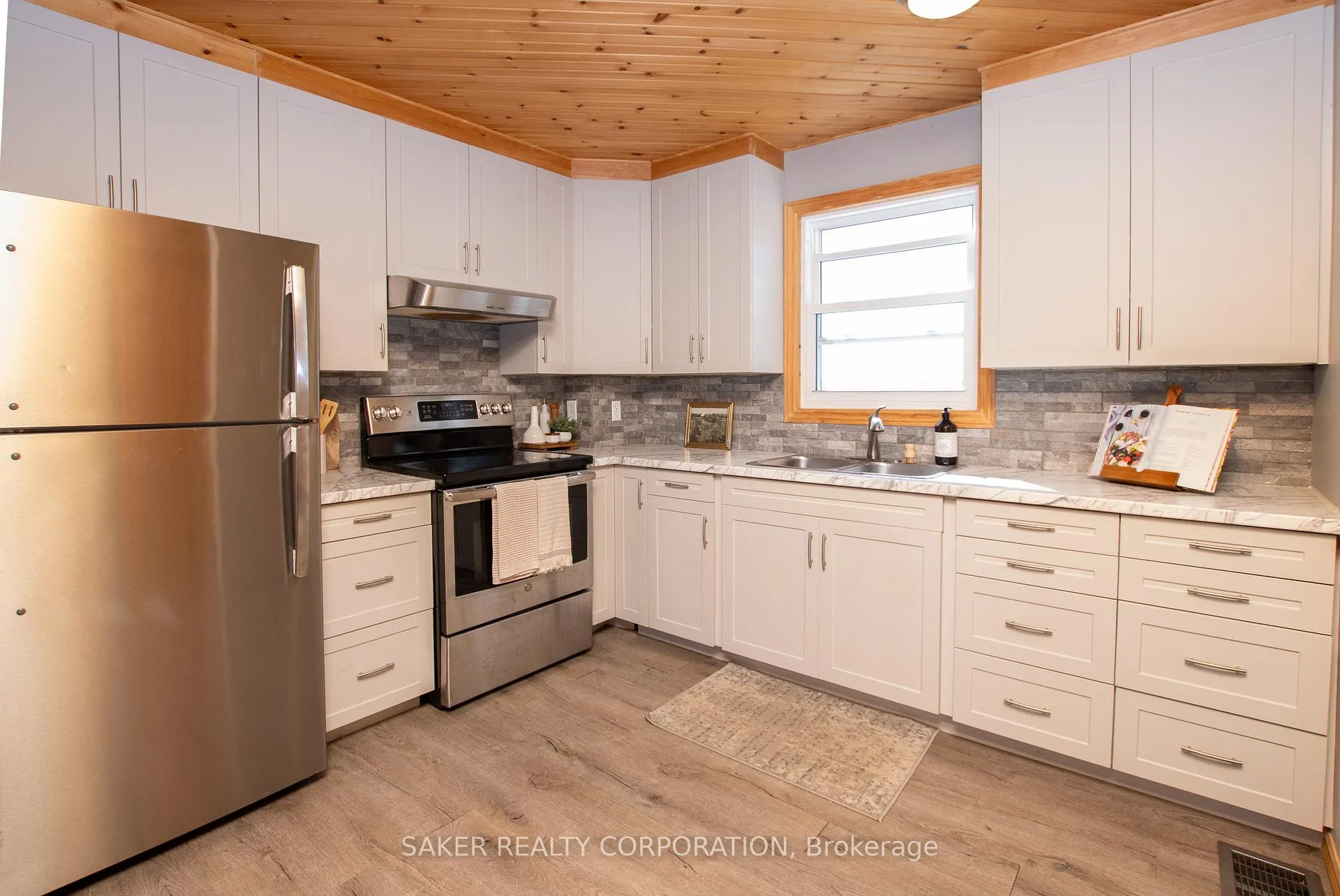 Photo 8 of 146 Simcoe Street, South Huron, Exeter — HOMEH