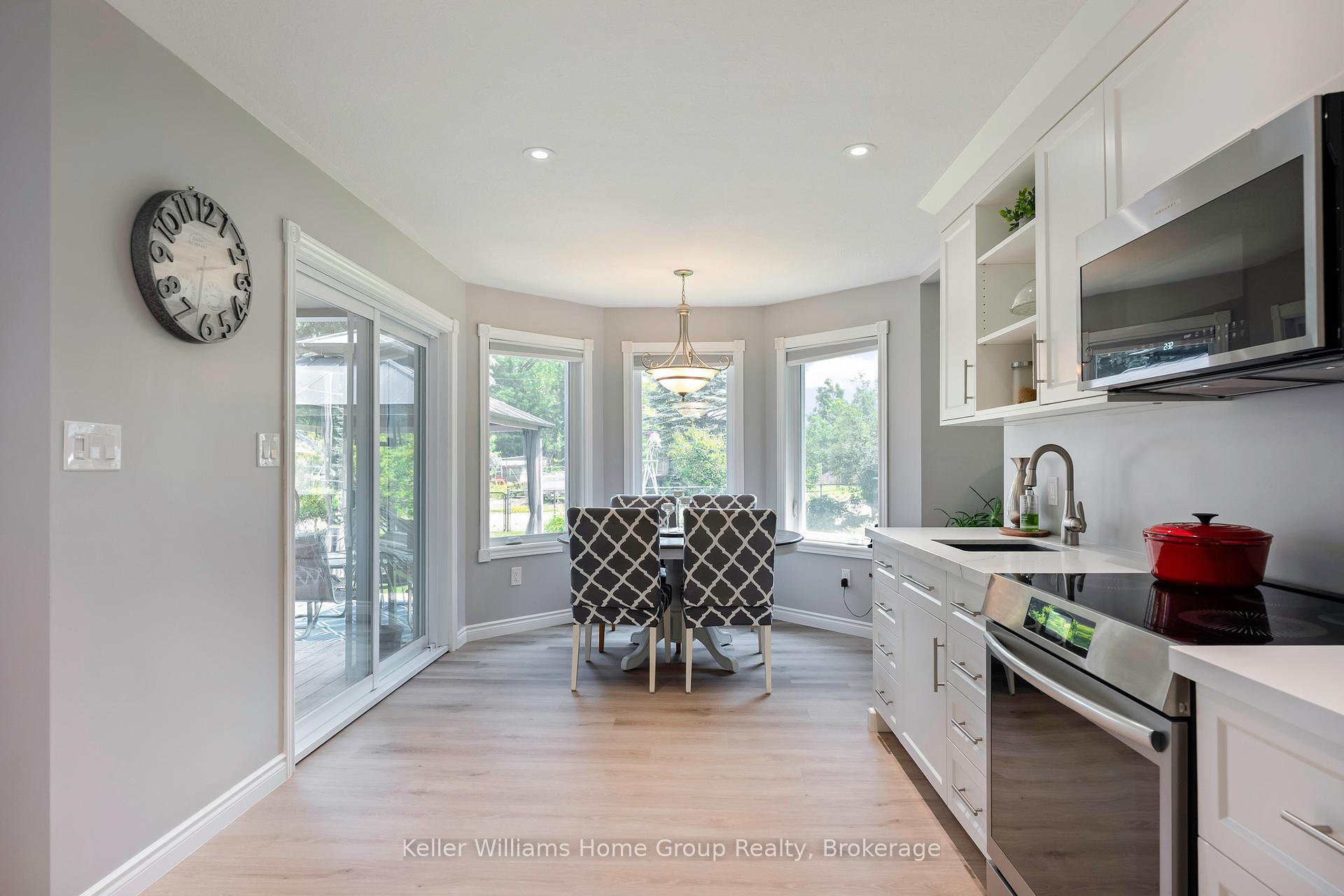 Photo 10 of 137 Third Avenue, Shelburne — HOMEH