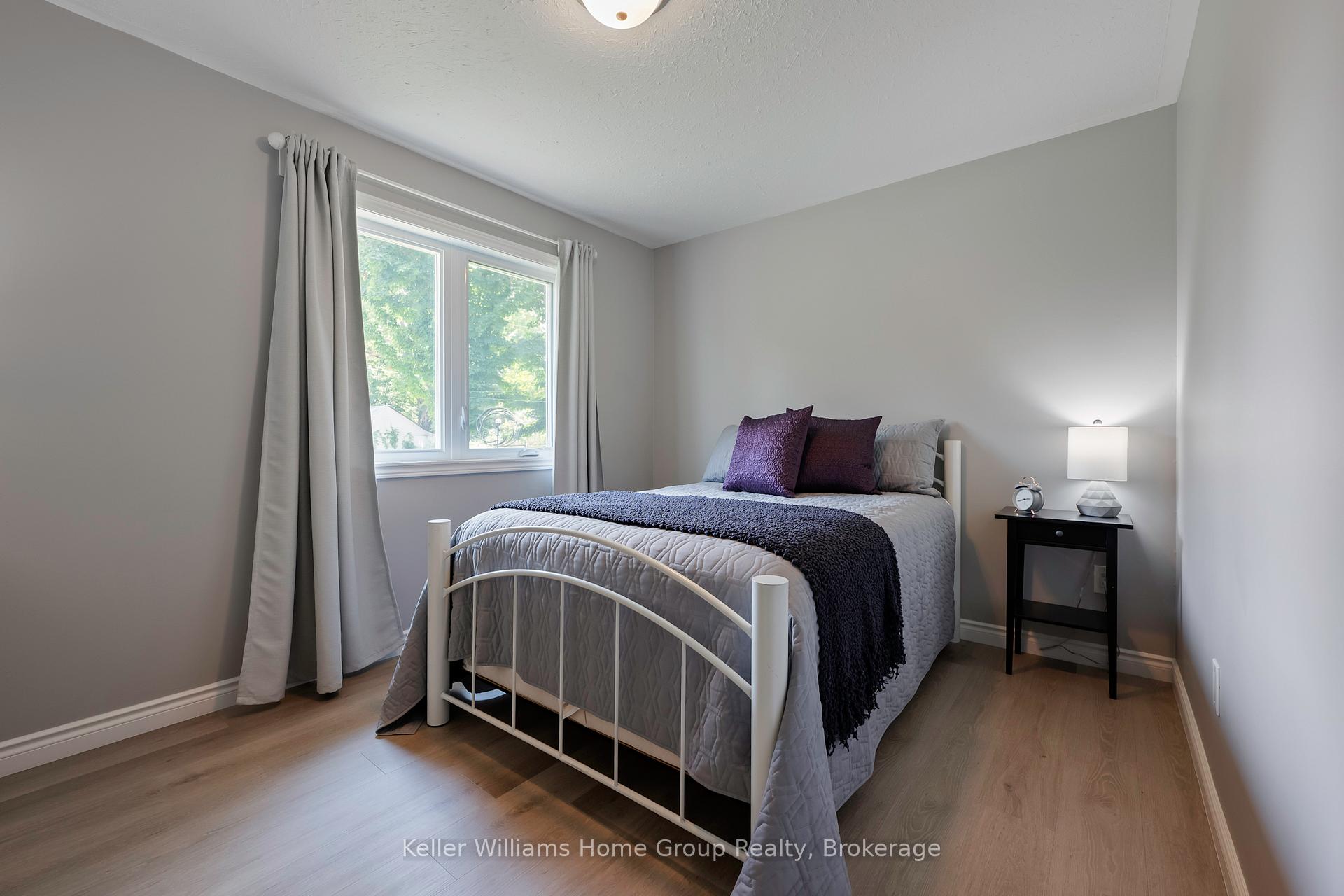 Photo 20 of 137 Third Avenue, Shelburne — HOMEH