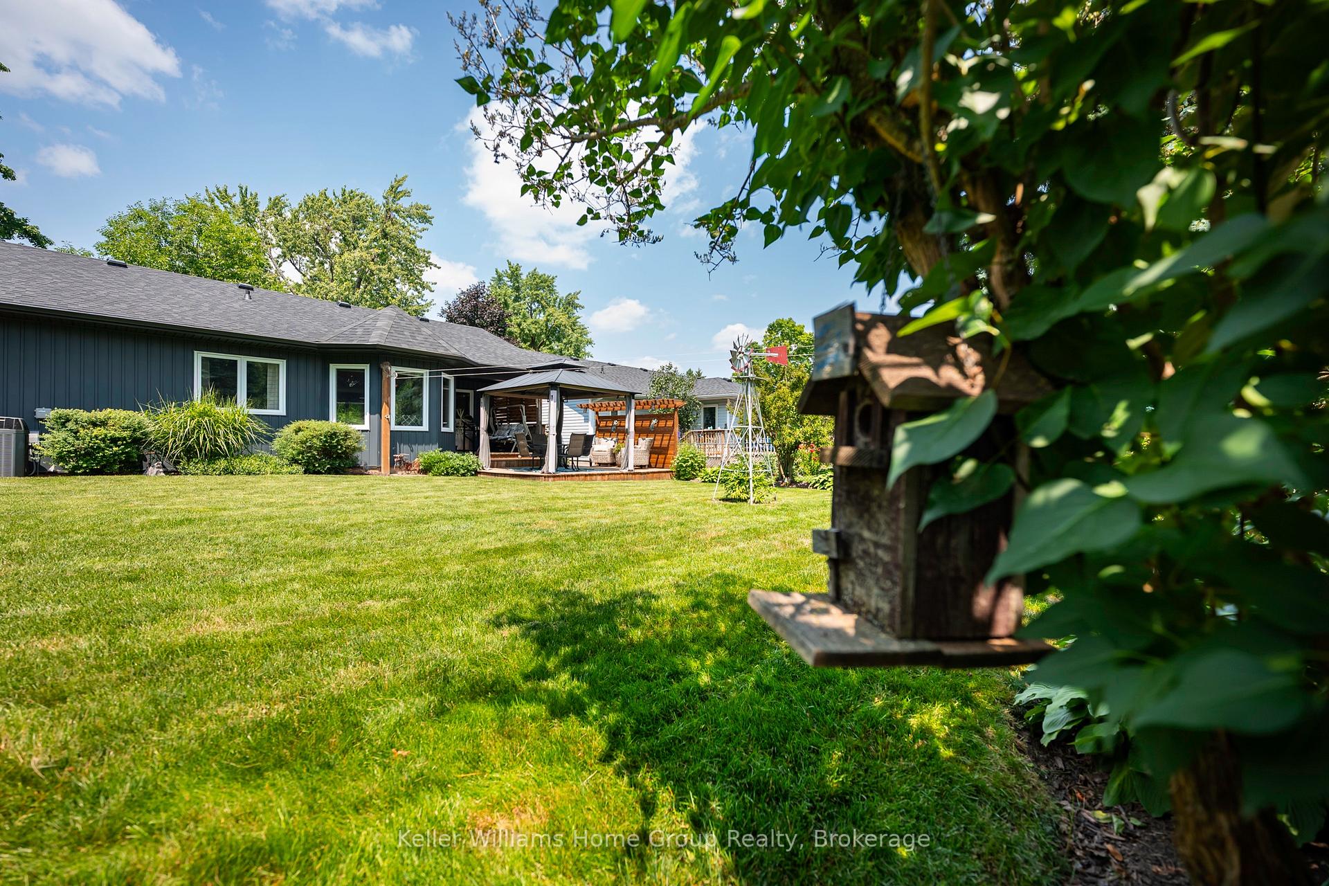 Photo 39 of 137 Third Avenue, Shelburne — HOMEH
