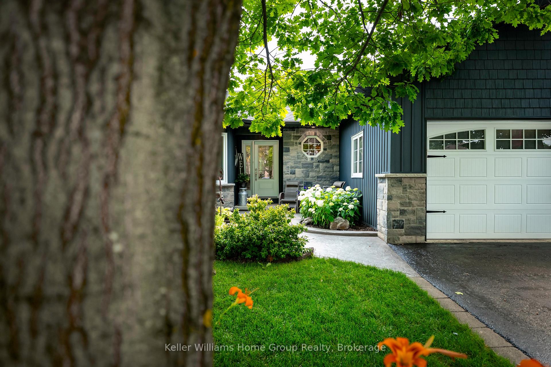 Photo 41 of 137 Third Avenue, Shelburne — HOMEH