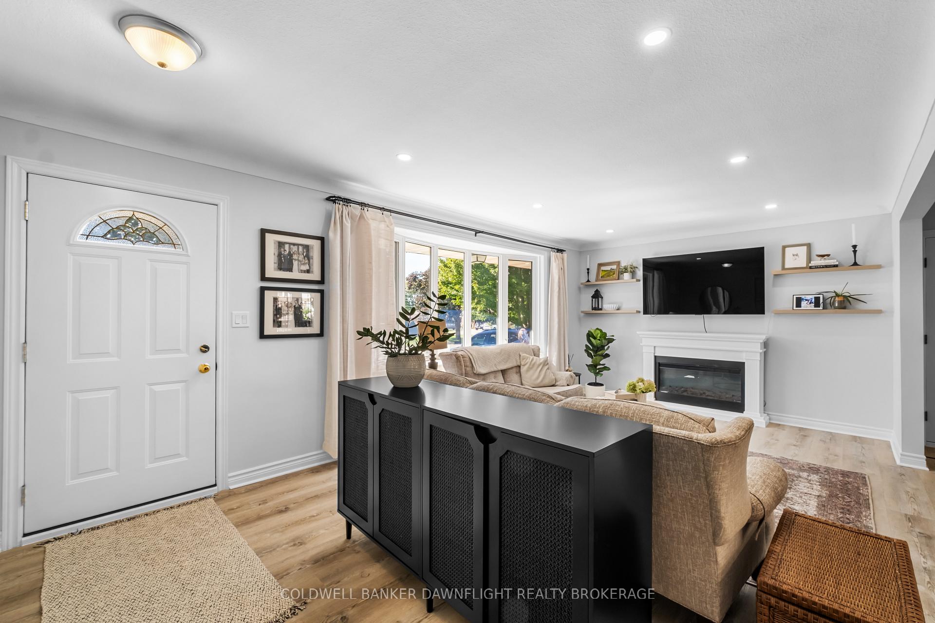 Photo 6 of 56 Hillcrest Drive, South Huron, Exeter — HOMEH