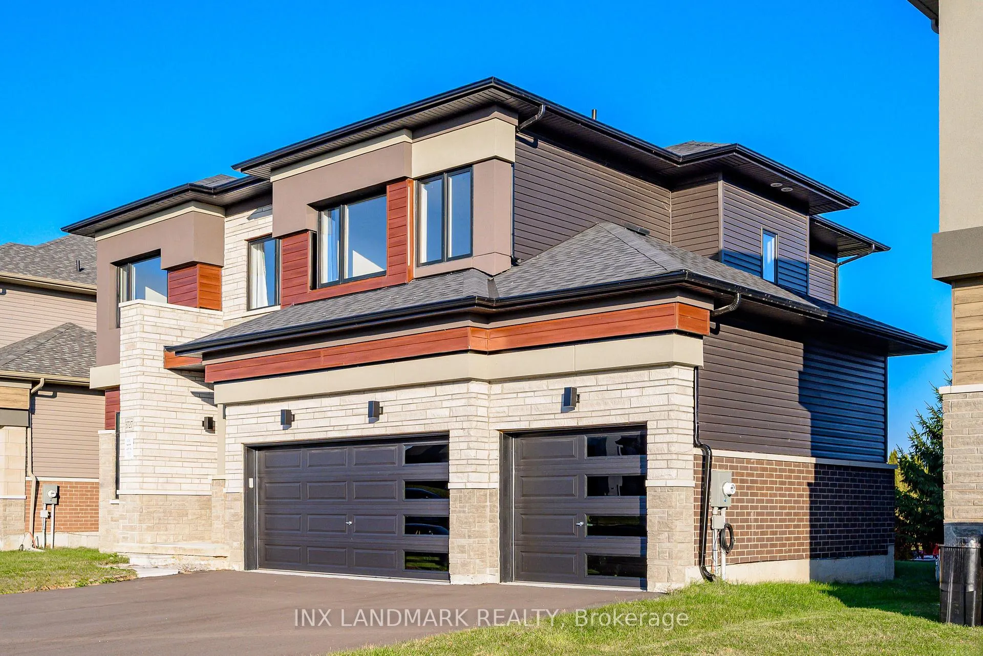 Photo 2 of 3727 Lakepoint Drive, Severn, West Shore — HOMEH