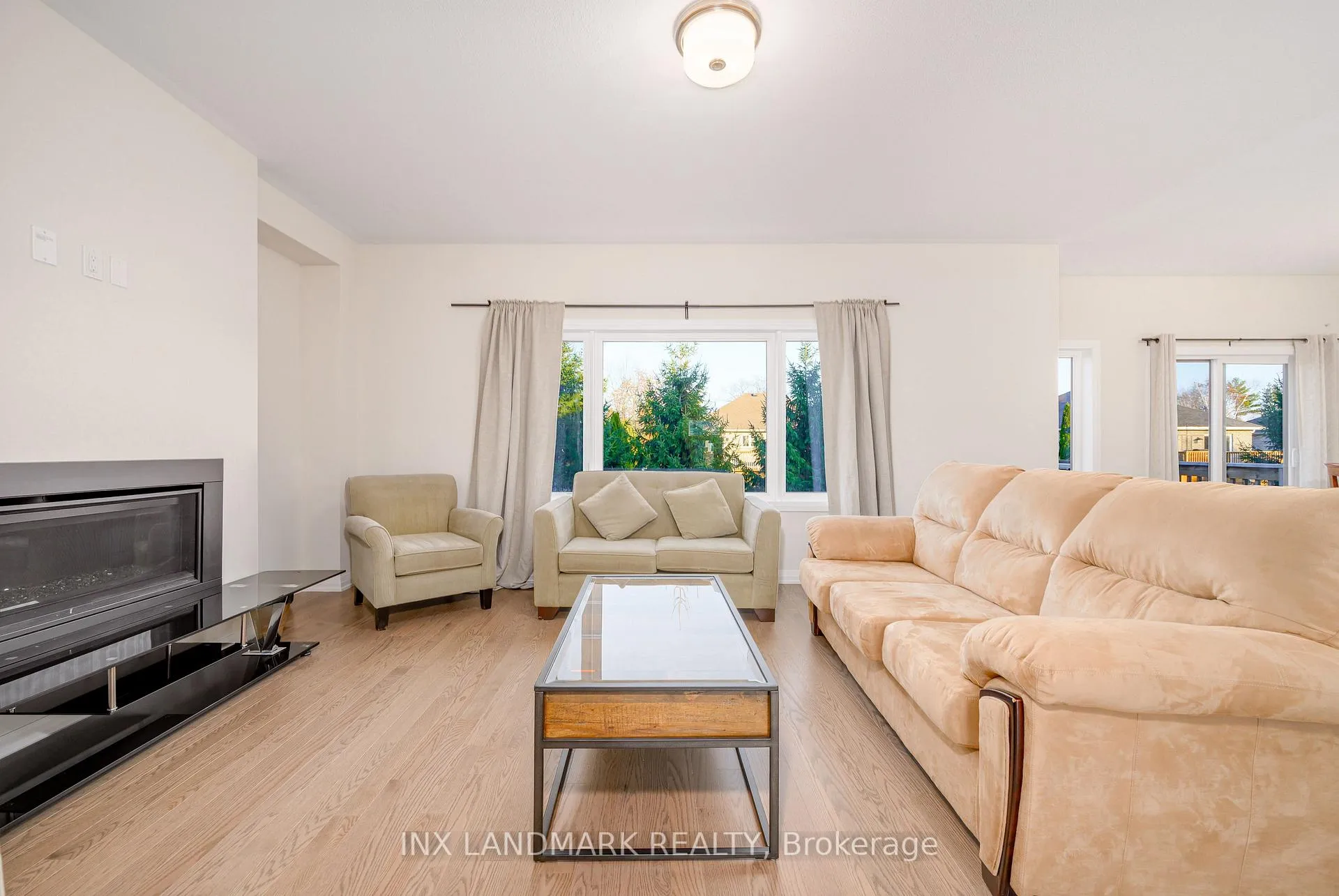 Photo 12 of 3727 Lakepoint Drive, Severn, West Shore — HOMEH