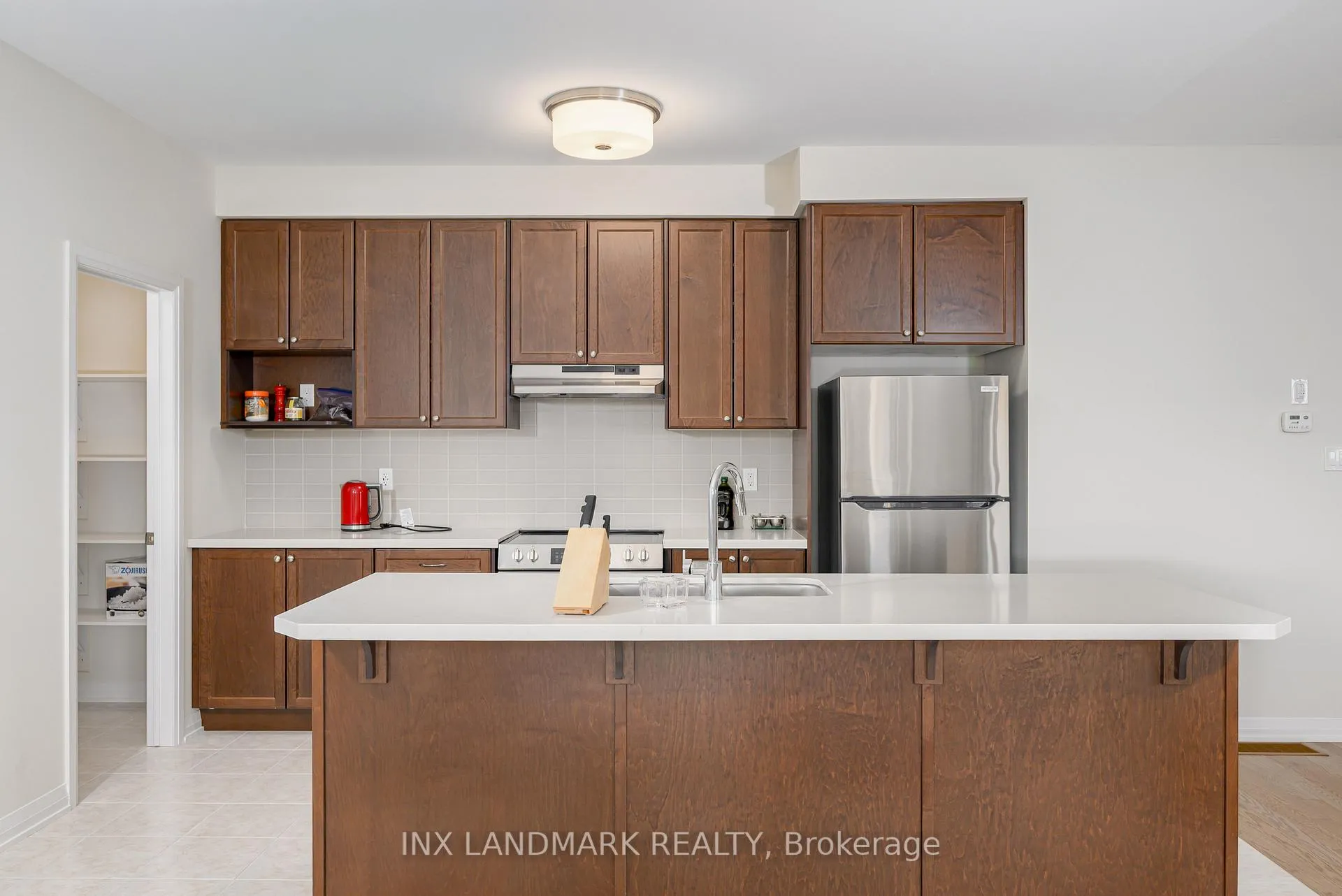Photo 17 of 3727 Lakepoint Drive, Severn, West Shore — HOMEH